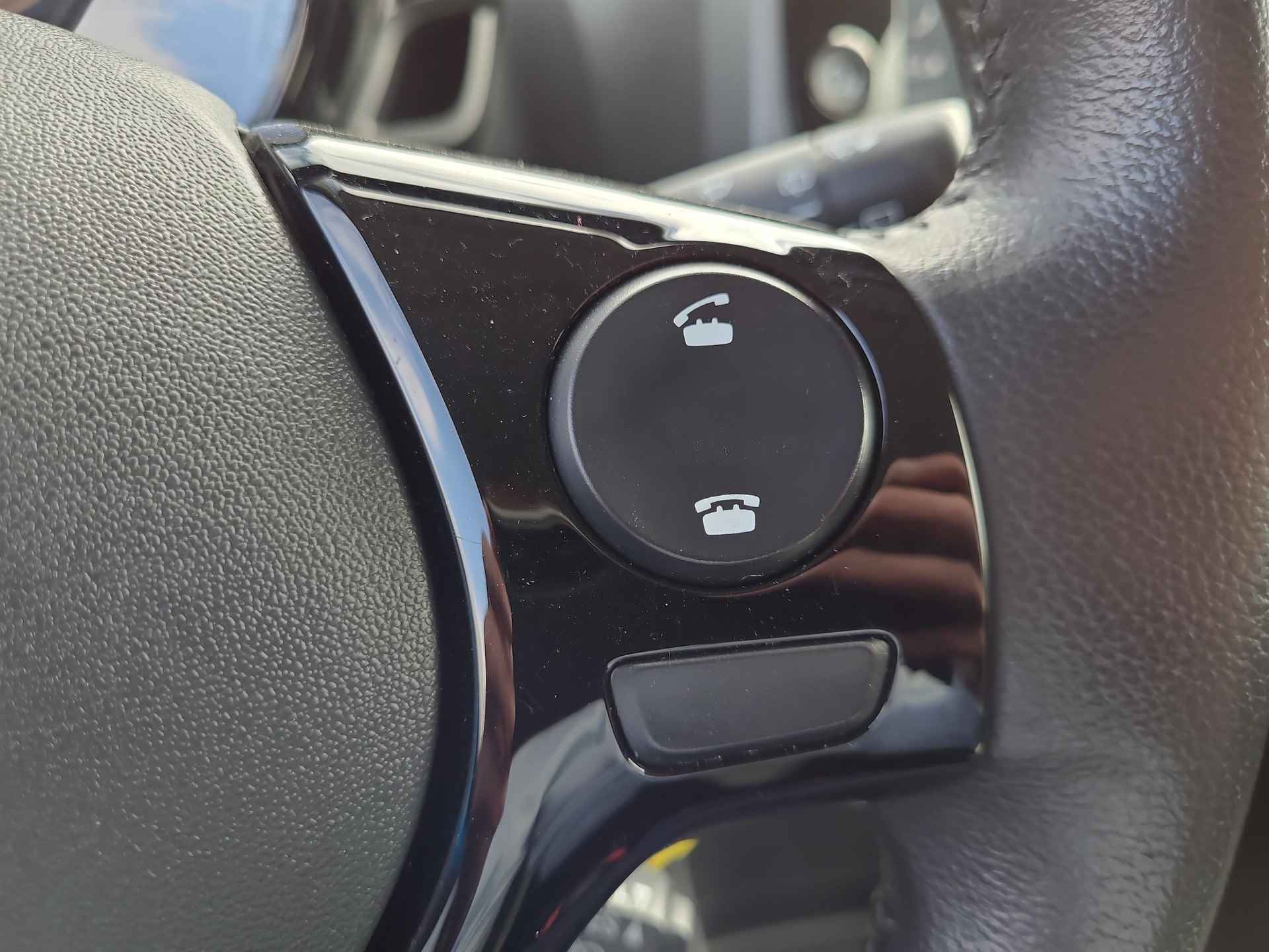 Toyota Aygo 1.0 VVT-i x-joy | Apple CarPlay / Android Auto | Climate Control | Rijklaarprijs incl. garantie | - 19/29
