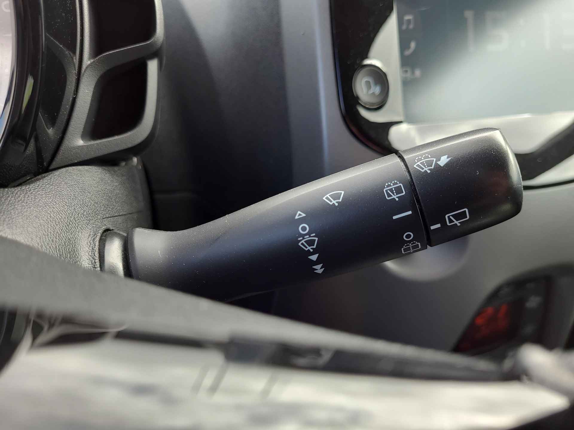 Toyota Aygo 1.0 VVT-i x-joy | Apple CarPlay / Android Auto | Climate Control | Rijklaarprijs incl. garantie | - 20/29