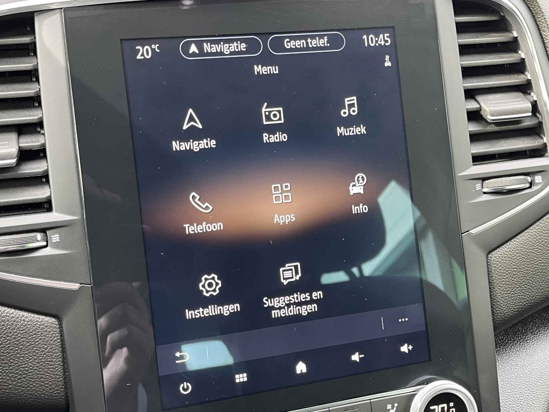 Renault Mégane Estate 1.6 E-Tech Plug-In Hybrid 160 Business Edition One | Automaat | Navi | Camera | Climate | Park Assist | BOSE Soundsystem - 22/31