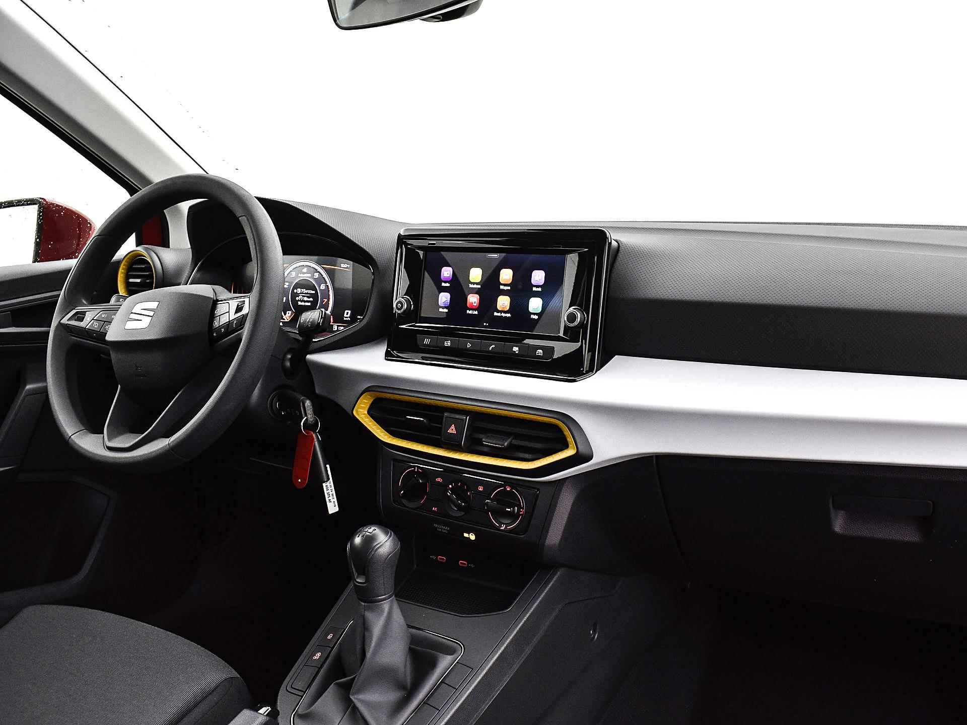 SEAT Arona Reference 1.0 70 kW / 95 pk EcoTSI SUV 5 versn. Ha | Apple Carplay | Privatelease 329,- per maand! | Snel uit voorraad rijden! - 13/19