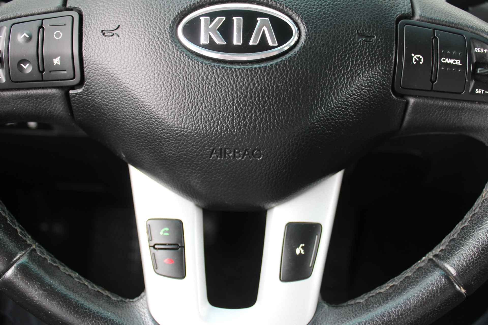 Kia Sportage 2.0 X-clusive | Airco | Navi | Cruise | Camera | 18" LM | PDC | - 15/29