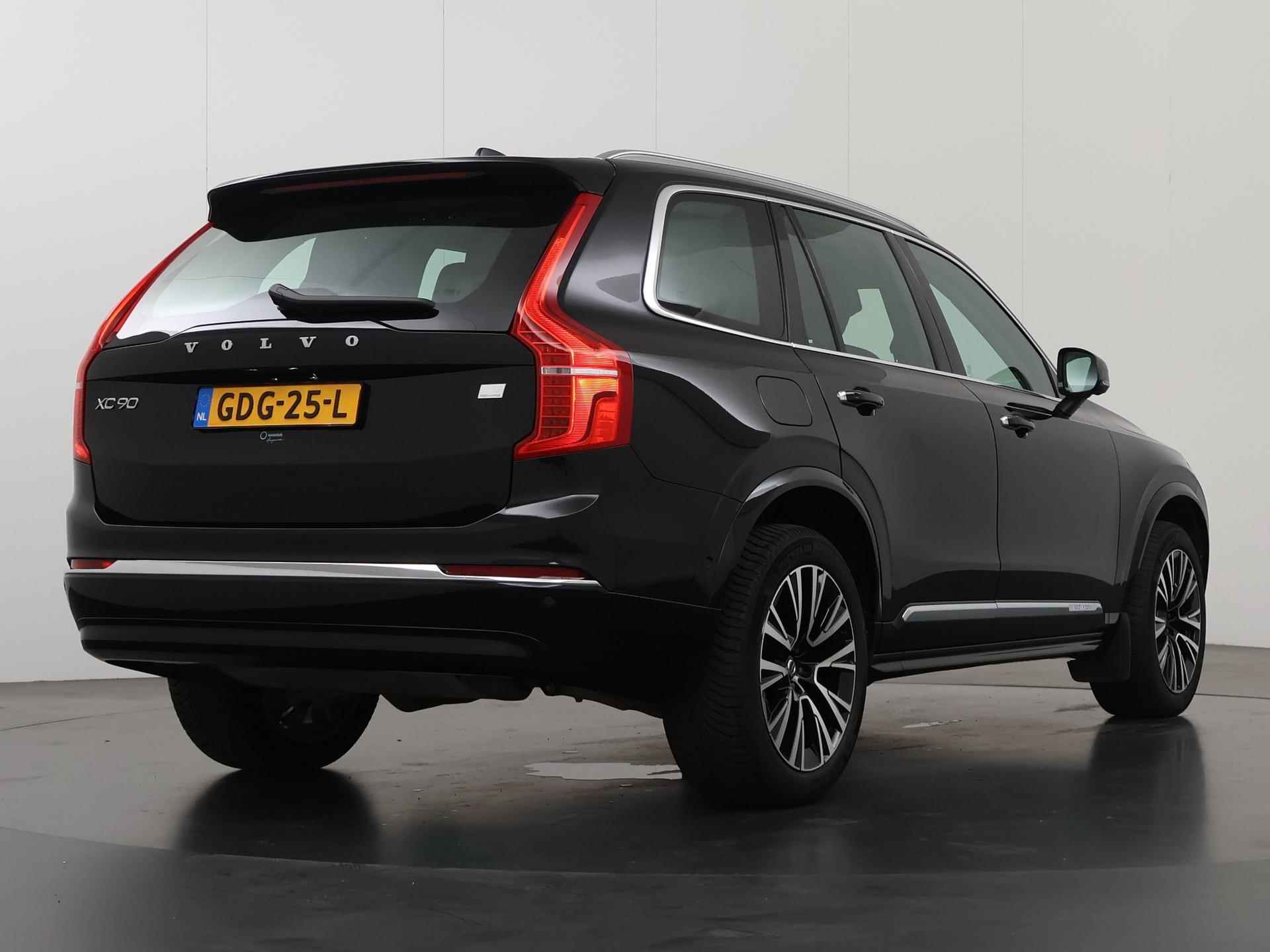 Volvo XC90 2.0 T8 Recharge AWD Ultimate Bright Long Range | Panoramadak | Ele. Verstelbare zetels met geheugen | Navigatie | Parkeercamera | Bluetooth | Climate Control | Harman/Kardon | HUD | Adaptieve CruiseControl | - 3/42