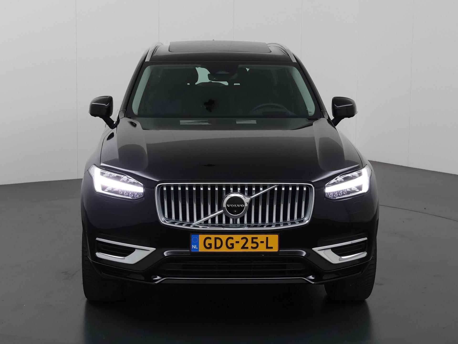 Volvo XC90 2.0 T8 Recharge AWD Ultimate Bright Long Range | Panoramadak | Ele. Verstelbare zetels met geheugen | Navigatie | Parkeercamera | Bluetooth | Climate Control | Harman/Kardon | HUD | Adaptieve CruiseControl | - 4/42