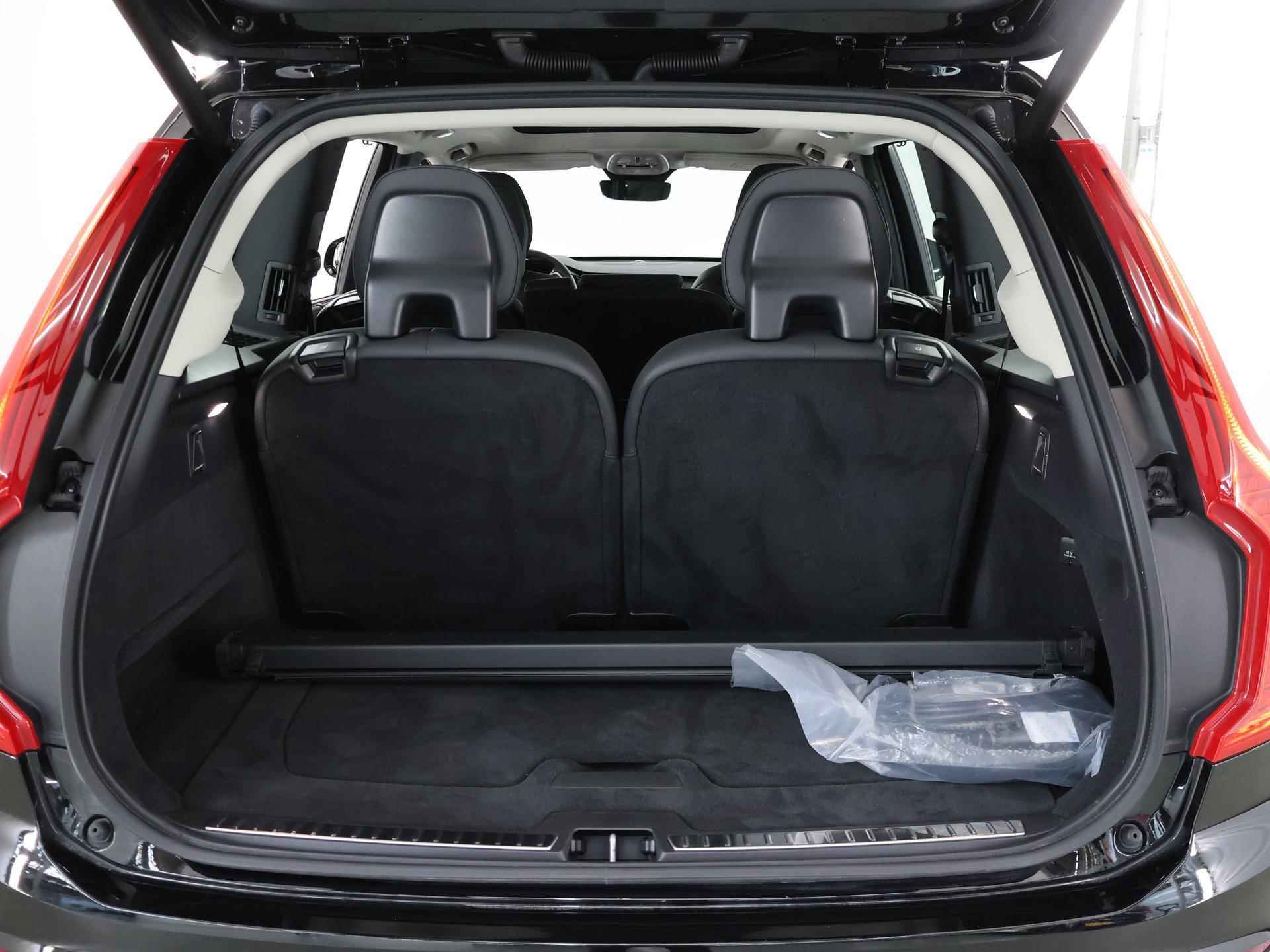 Volvo XC90 2.0 T8 Recharge AWD Ultimate Bright Long Range | Panoramadak | Ele. Verstelbare zetels met geheugen | Navigatie | Parkeercamera | Bluetooth | Climate Control | Harman/Kardon | HUD | Adaptieve CruiseControl | - 37/42