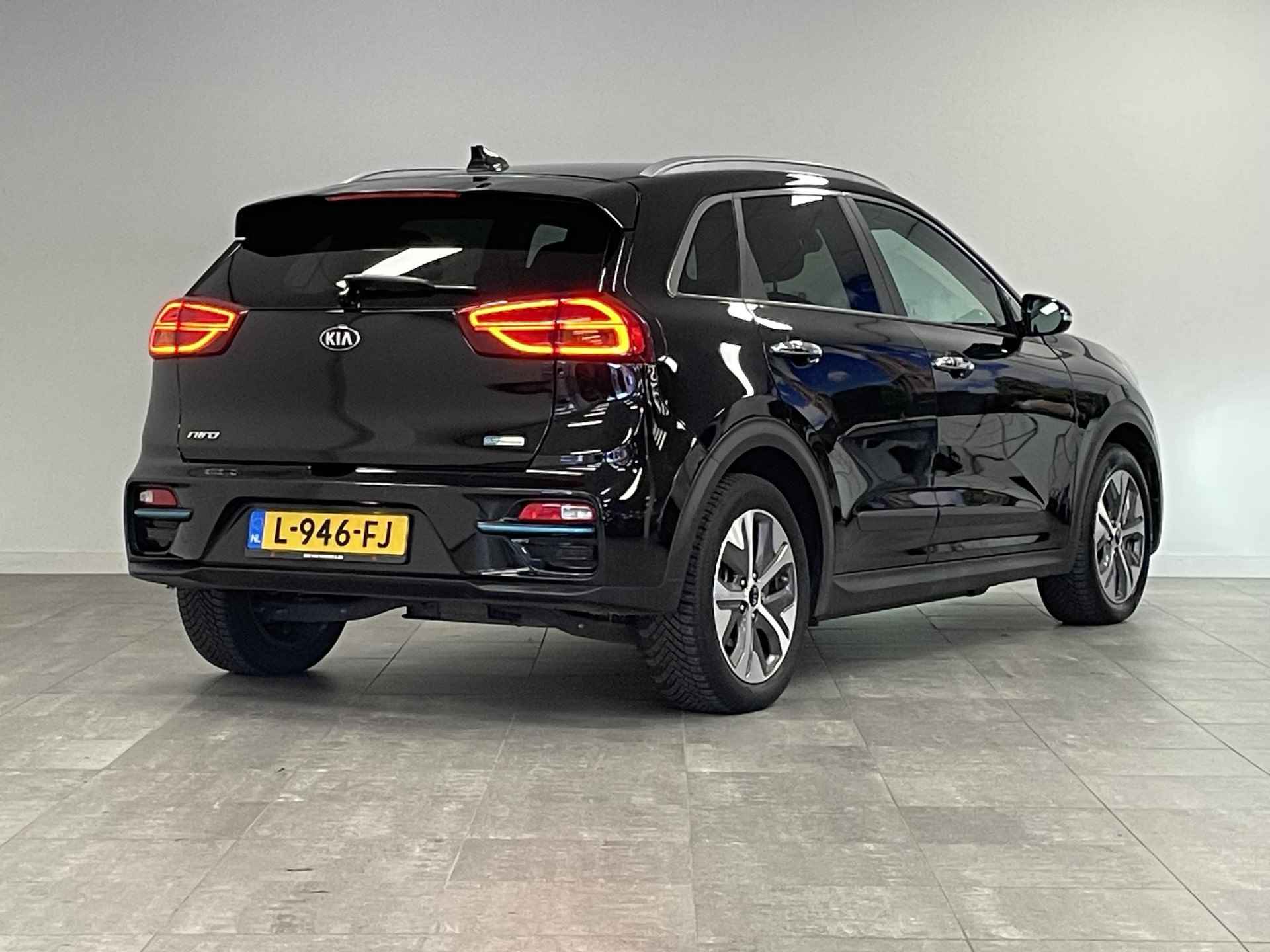 Kia e-Niro ExecutiveLine 64 kWh Stoelverwarming V+A / APPLE CARPLAY/ANDROID AUTO / SCHUIF|KANTELDAK - 3/35