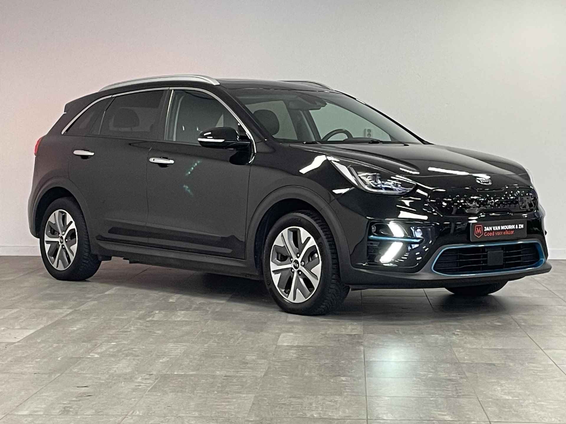 Kia e-Niro ExecutiveLine 64 kWh Stoelverwarming V+A / APPLE CARPLAY/ANDROID AUTO / SCHUIF|KANTELDAK - 4/35