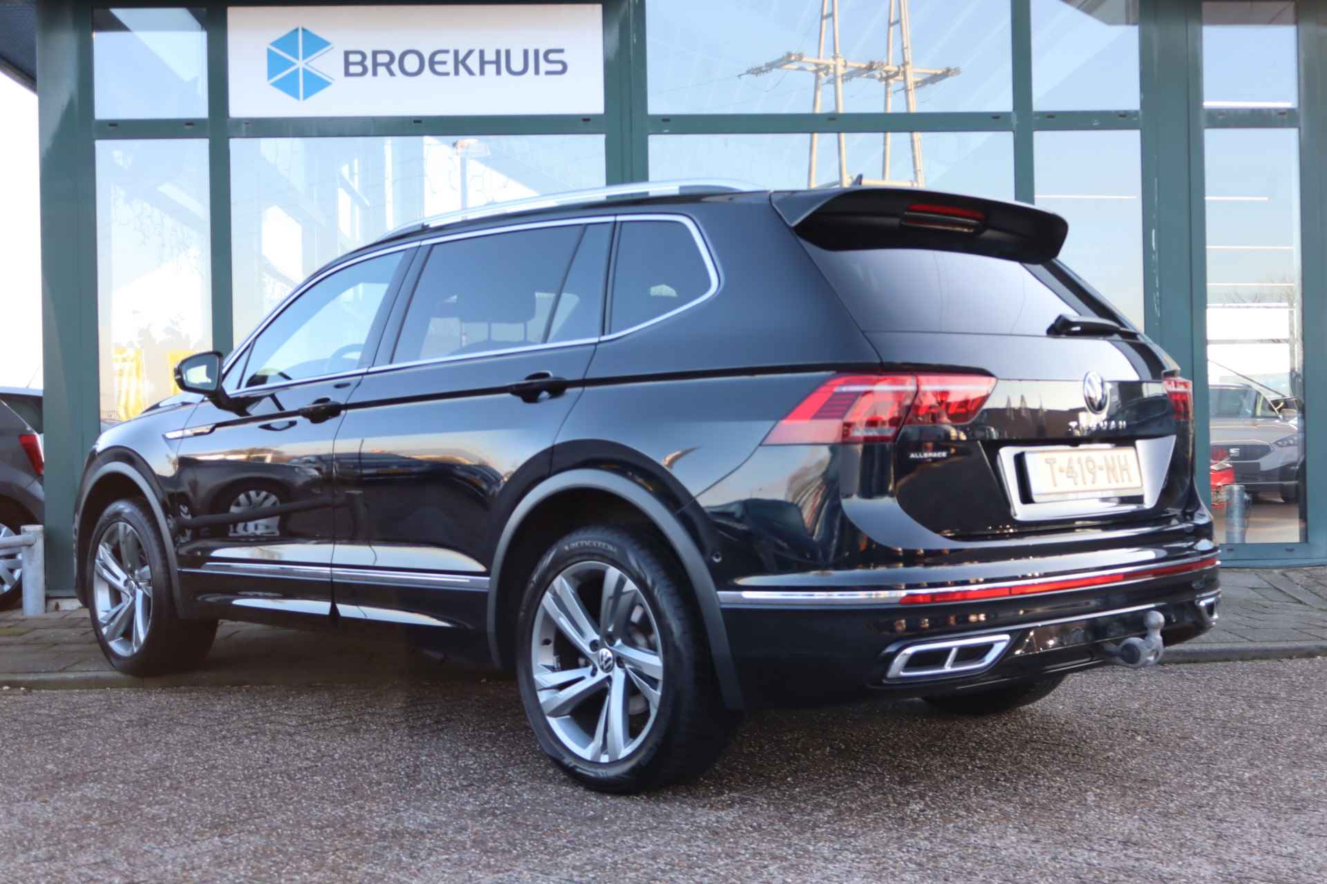 Volkswagen Tiguan Allspace 1.5 TSI R-Line Business 7p. | Navigatie | Cruise Control | Trekhaak | - 3/36