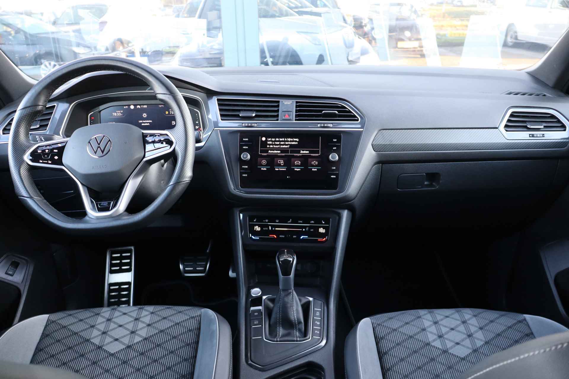 Volkswagen Tiguan Allspace 1.5 TSI R-Line Business 7p. | Navigatie | Cruise Control | Trekhaak | - 27/36