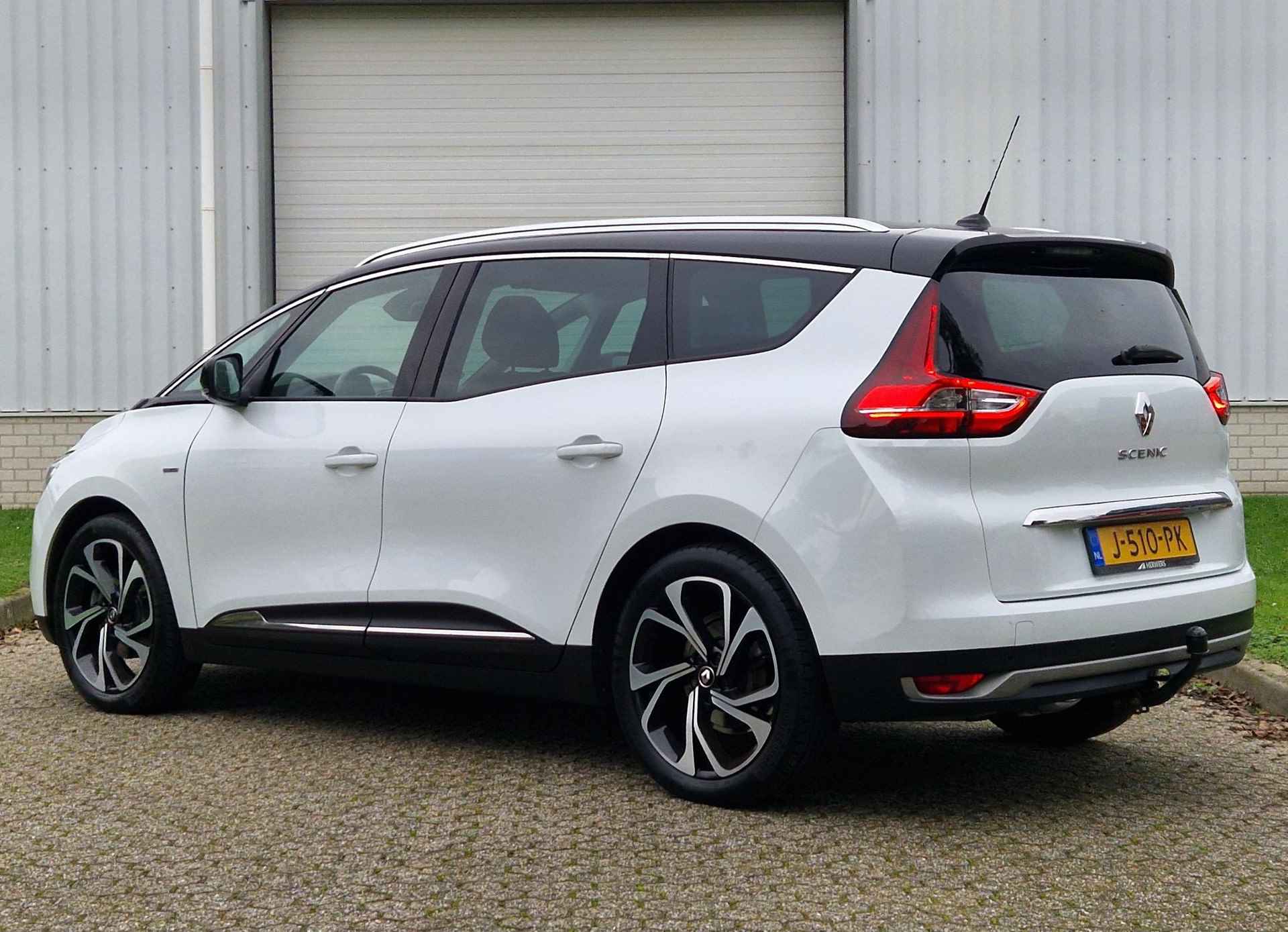 Renault Grand Scénic 1.3 TCe Bose 7p. / Trekhaak 1800 KG / Dealer Onderhouden / Panorama Dak / Navigatie / Apple Carplay & Android Auto / Climate Control / - 16/41