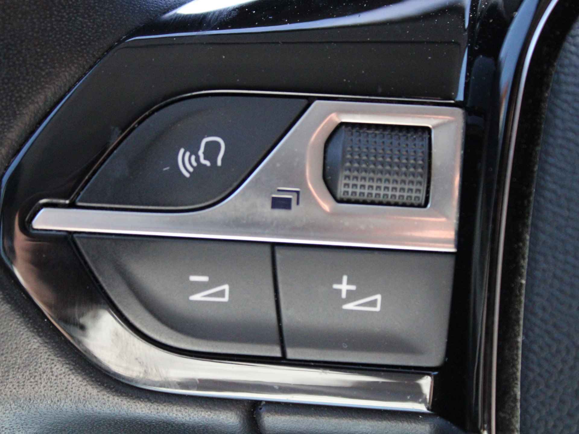 Peugeot 208 1.2 PureTech Active 100PK Airco, Navigatie, Parkeerhulp, Audio - DAB, Telefoon Bluetooth - 20/47
