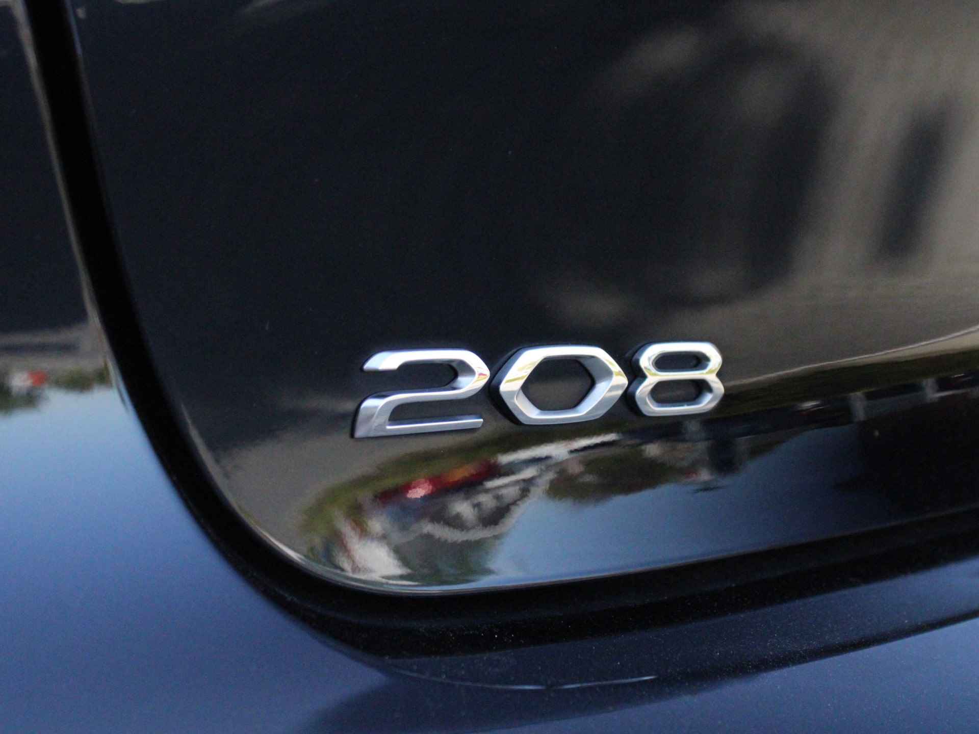Peugeot 208 1.2 PureTech Active 100PK Airco, Navigatie, Parkeerhulp, Audio - DAB, Telefoon Bluetooth - 42/47