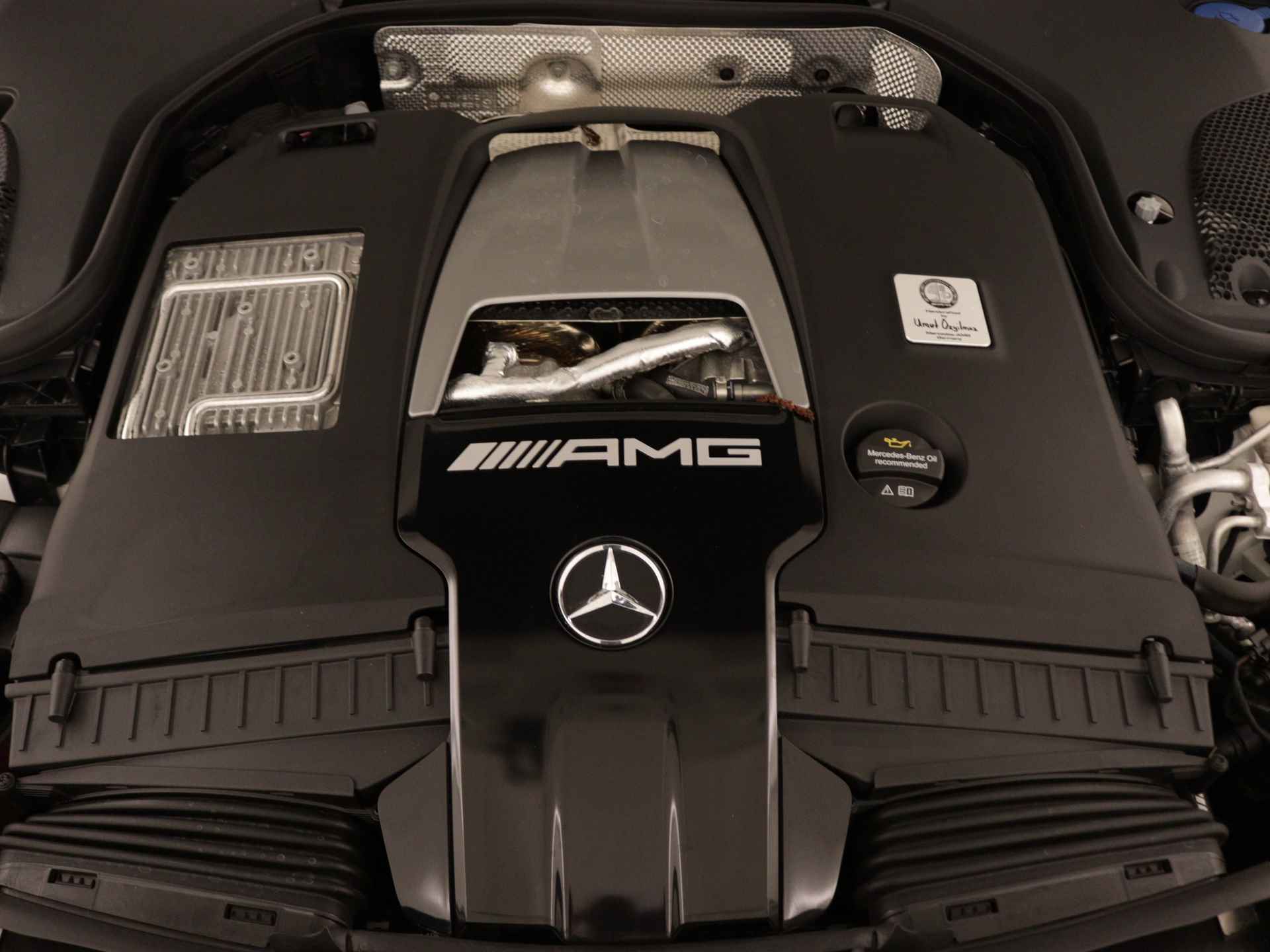 Mercedes-Benz E-Klasse 63 S AMG 4MATIC+ | V8 | 612pk | Multibeam | Stoelventilatie/-verwarming | Panoramdak | Burmester | Inclusief 24 maanden MB Certified garantie voor Europa. - 33/39