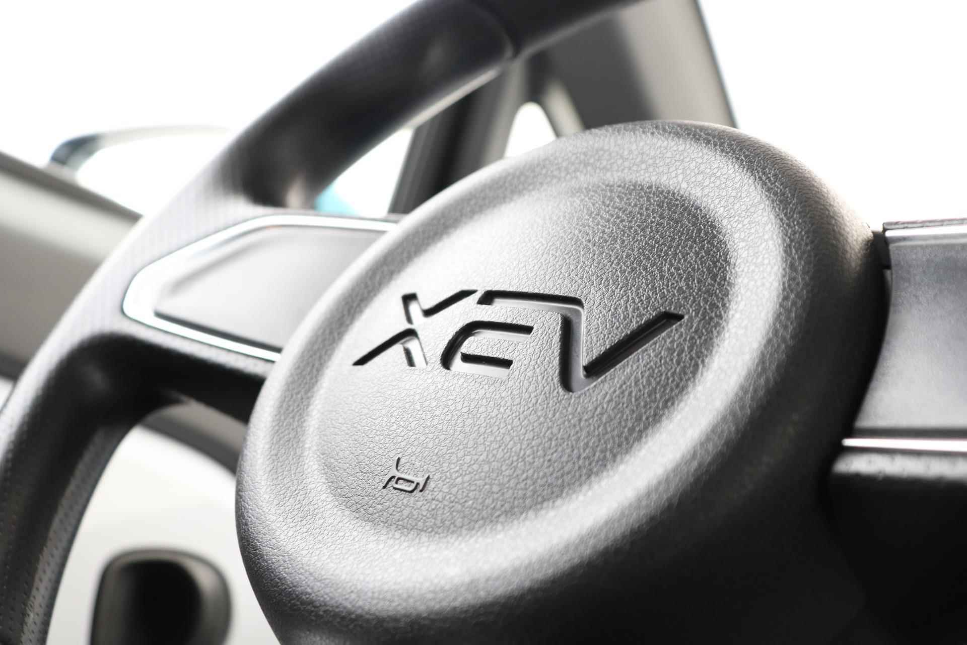 XEV YOYO EASY -PANO.ROOF|HEATED-SEATS|KEYLESS|ABS|BLUETOOTH - 44/77