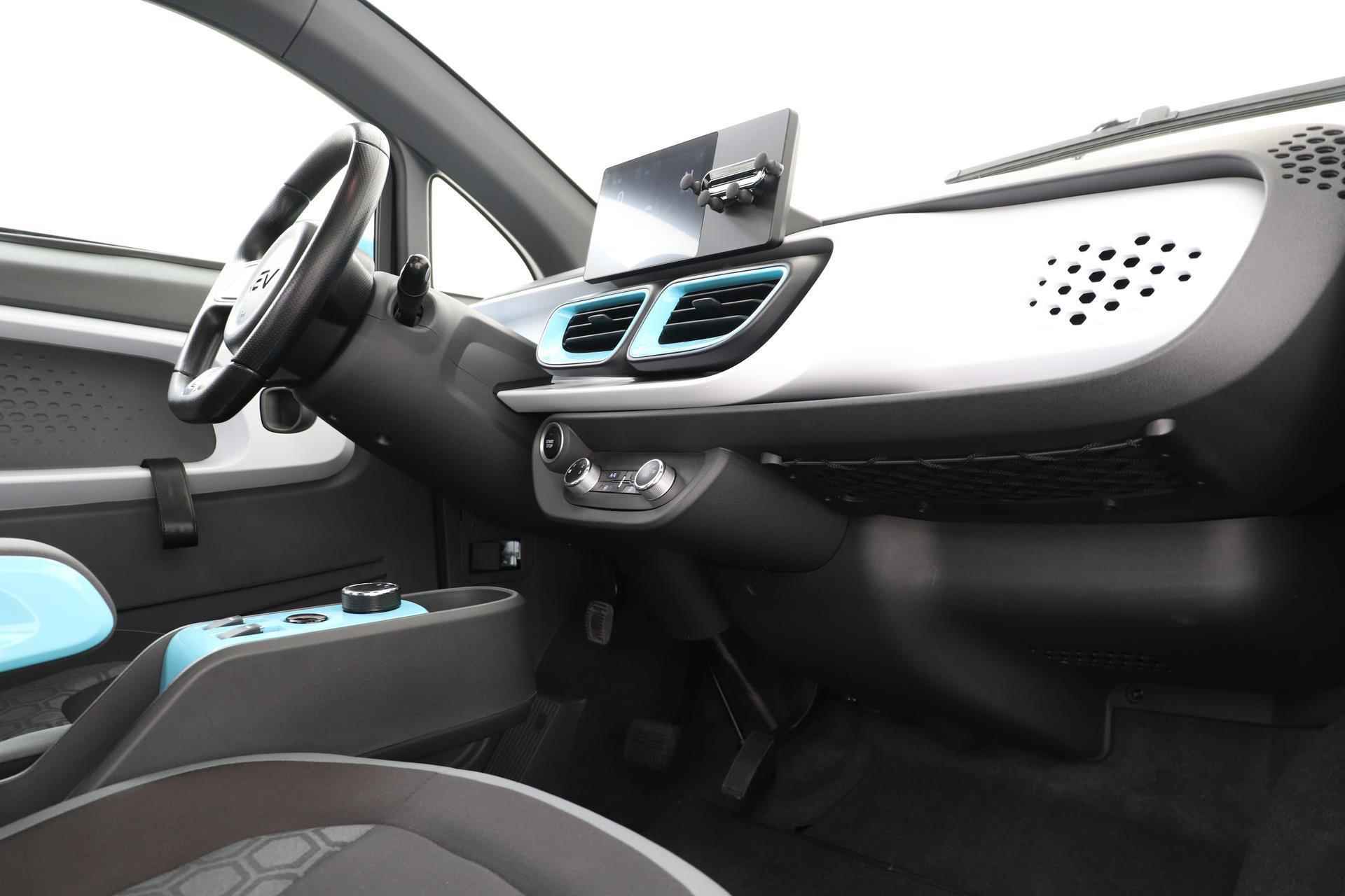 XEV YOYO EASY -PANO.ROOF|HEATED-SEATS|KEYLESS|ABS|BLUETOOTH - 61/77