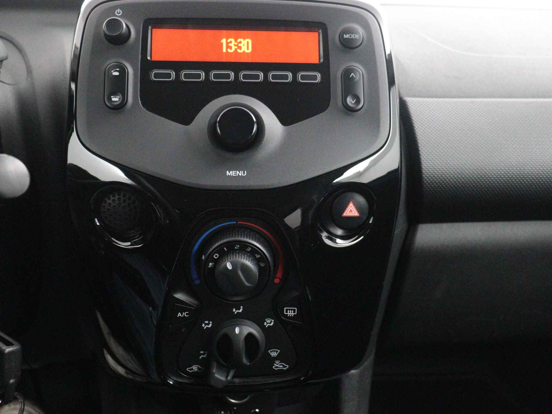 Citroën C1 VTi 72pk Automaat Feel Rijklaar | Airco | Bleutooth | Extra getint glas | - 16/21