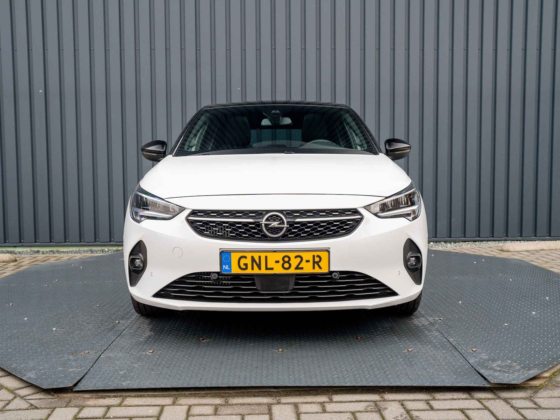 Opel Corsa 1.2 Turbo Elegance | Panodak | 17'' | Camera | Dodehoek | Stoel&Stuur verw. | PDC V&A | Prijs Rijklaar!! - 38/44