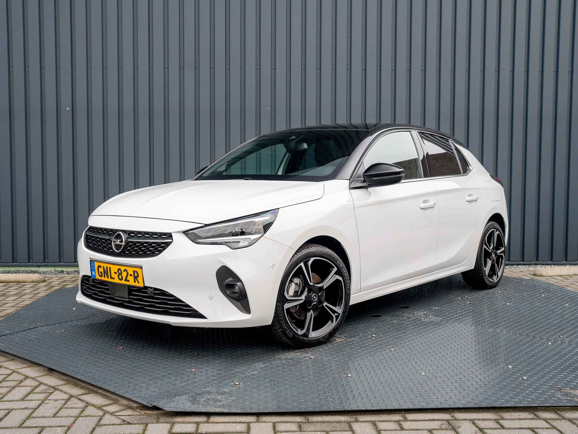 Opel Corsa 1.2 Turbo Elegance | Panodak | 17'' | Camera | Dodehoek | Stoel&Stuur verw. | PDC V&A | Prijs Rijklaar!! - 40/44