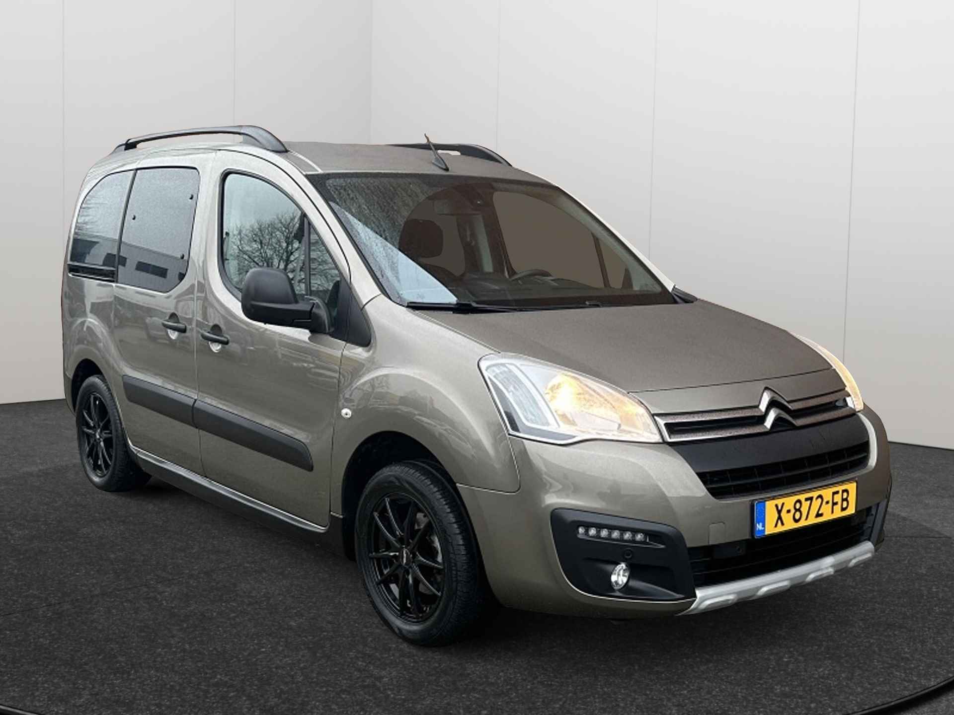 Citroen Berlingo 1.2 PureTech 110PK XTR 5 persoons Clima Velgen Camera - 28/31