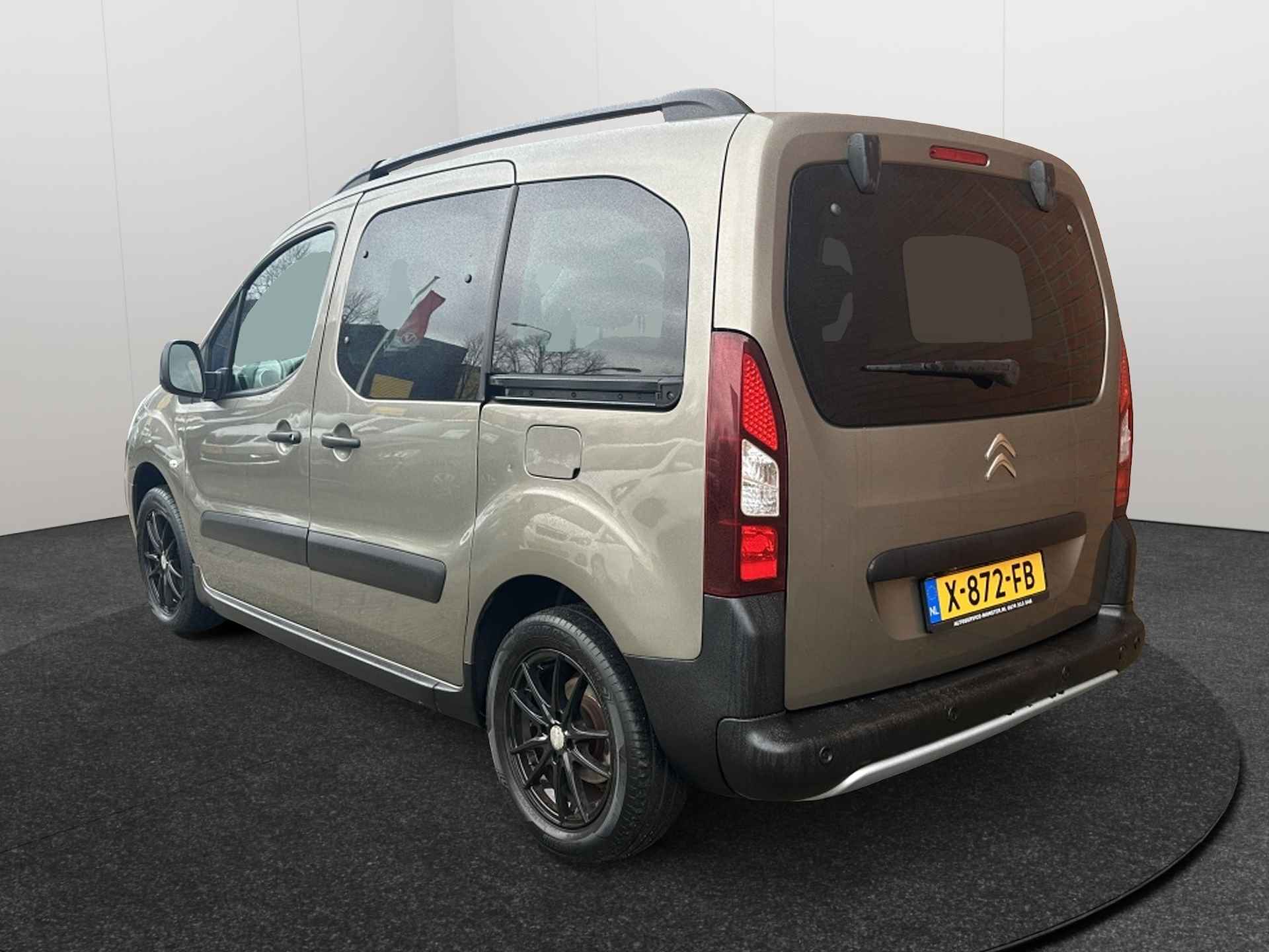 Citroen Berlingo 1.2 PureTech 110PK XTR 5 persoons Clima Velgen Camera - 2/31