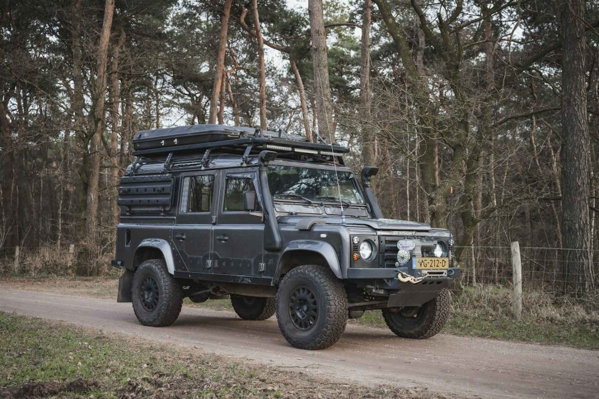 LAND ROVER Defender X-tech - 13/25