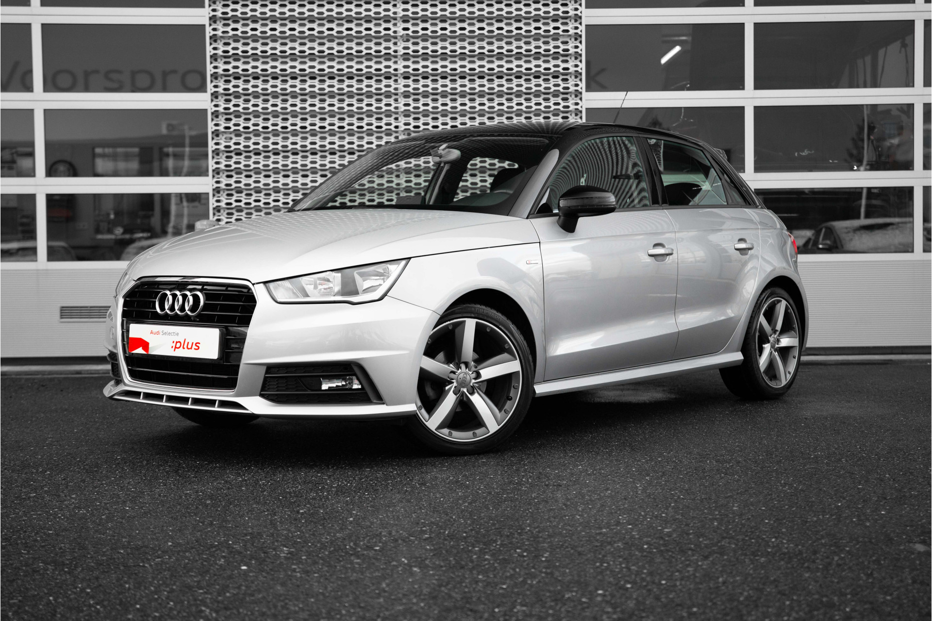 Audi A1 Sportback 1.0 TFSI 95pk Adrenalin | S-line ext. | 17" | Airco | Parkeerhulp achter