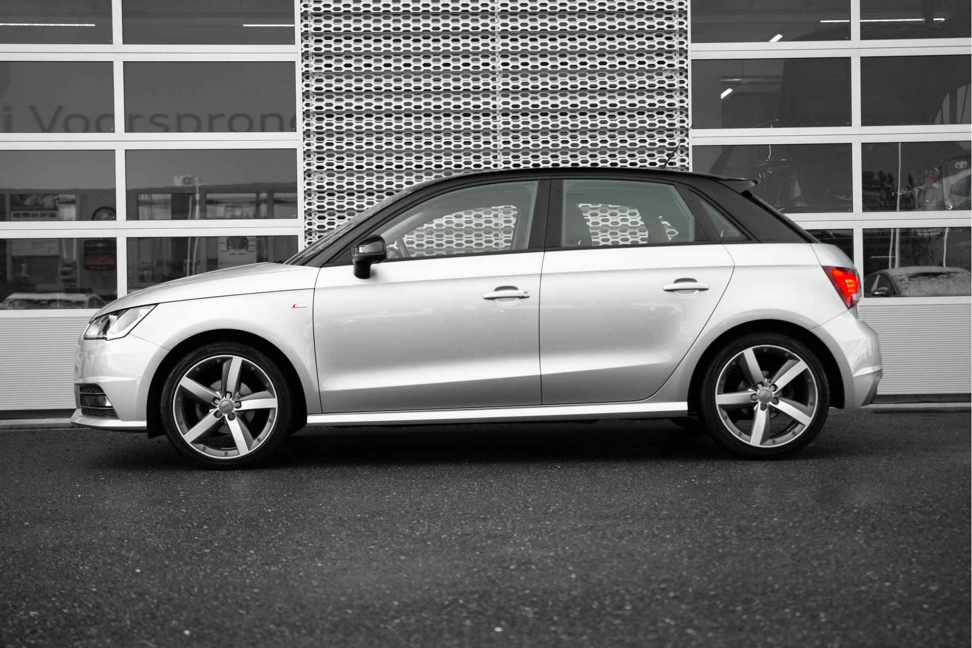 Audi A1 Sportback 1.0 TFSI 95pk Adrenalin | S-line ext. | 17" | Airco | Parkeerhulp achter - 5/46