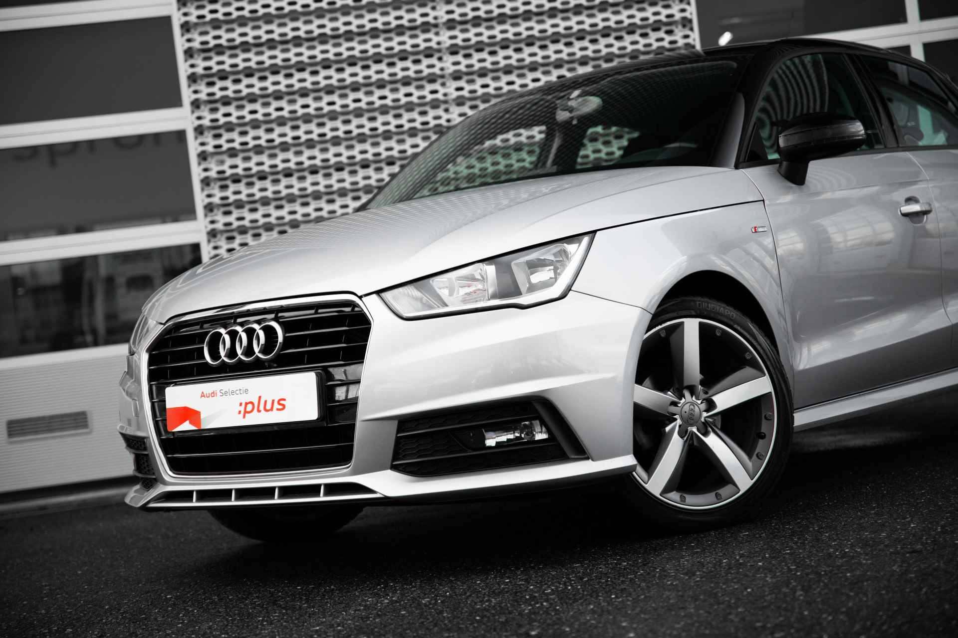 Audi A1 Sportback 1.0 TFSI 95pk Adrenalin | S-line ext. | 17" | Airco | Parkeerhulp achter - 16/46