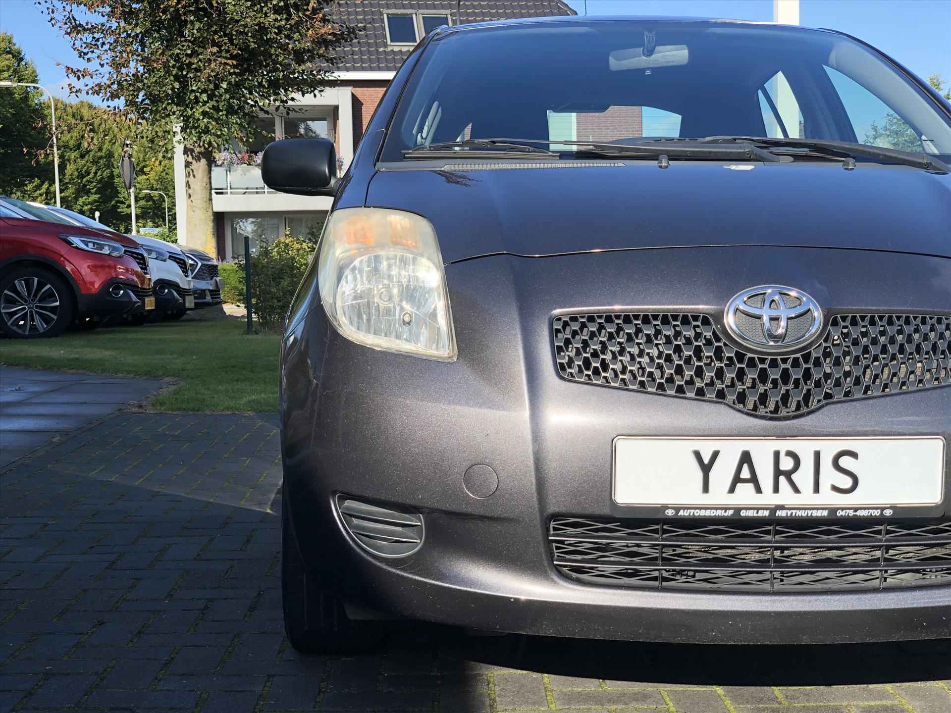 Toyota Yaris 1.3 VVTI 5-DRS Sol | Airconditioning, Lichtmetalen velgen, Centrale deurvergrendeling, Elektrische ramen - 3/21