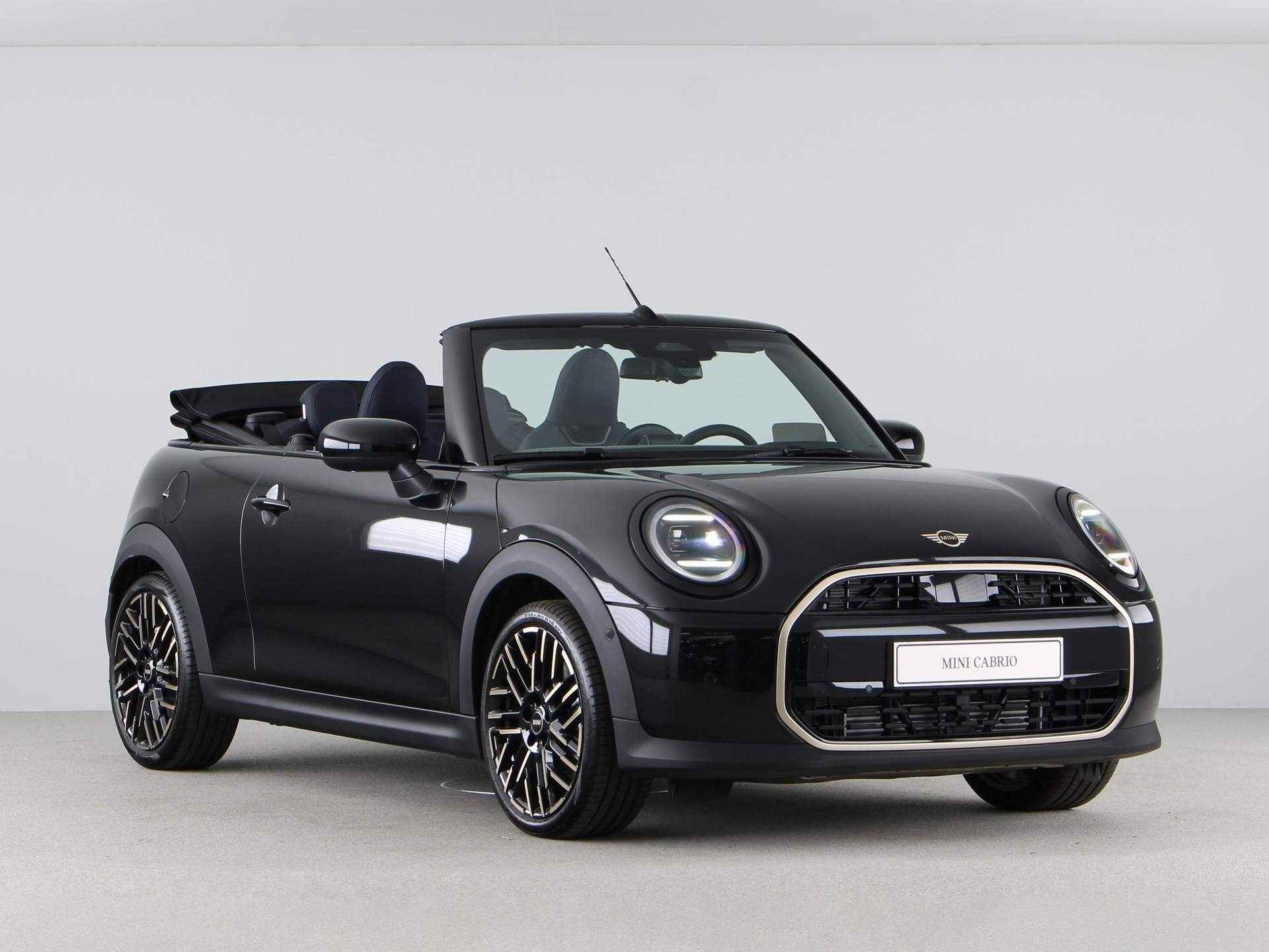 MINI Cooper Cabrio C Favoured Pakket M PRIVATE LEASE EUR 749,- (48 mnd/10.000 km) - 12/33