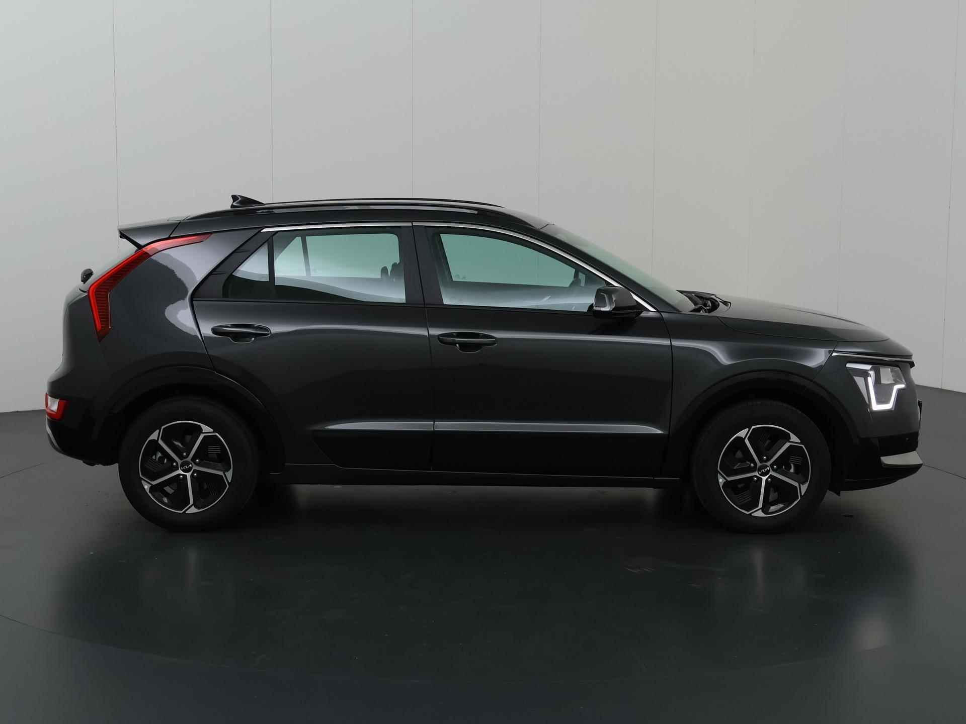 Kia Niro HEV 1.6 GDi Hybrid DynamicLine | Adaptieve Cruise Control | Navigatie | Parkeercamera | Climate control - 7/43