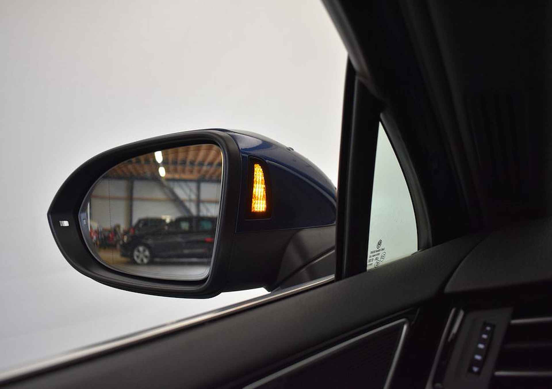 Volkswagen Passat GTE Virtual Disc pro navi elTrekh+aKlep 360ºCam Vol leder+mem Pano Head-Up - 4/45
