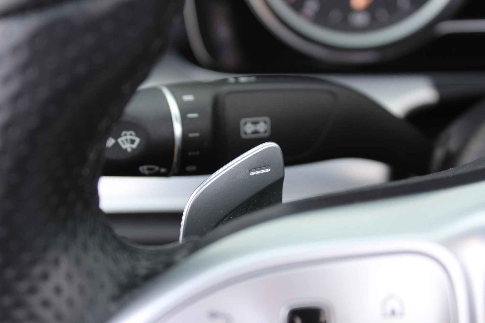 Mercedes-Benz E-klasse Cabrio 200 Premium Plus AUTOMAAT / Navigatie + Apple Carplay/Android Auto / Cruise Control / Voorstoelen Verwarmd / lederen Bekleding / Trekhaak Afneembaar (1800 KG) / - 32/47