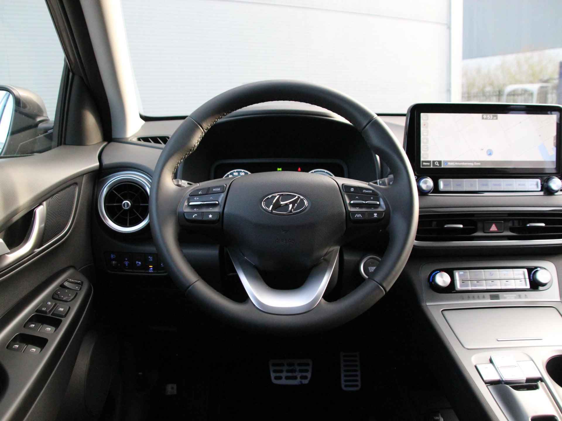 Hyundai Kona EV Fashion 39 kWh *SUBSIDIE MOGELIJK* | Head-Up Display | Navigatie | Camera | Apple Carplay/Android Auto | Premium Audio | Keyless Entry | Rijklaarprijs! - 13/25