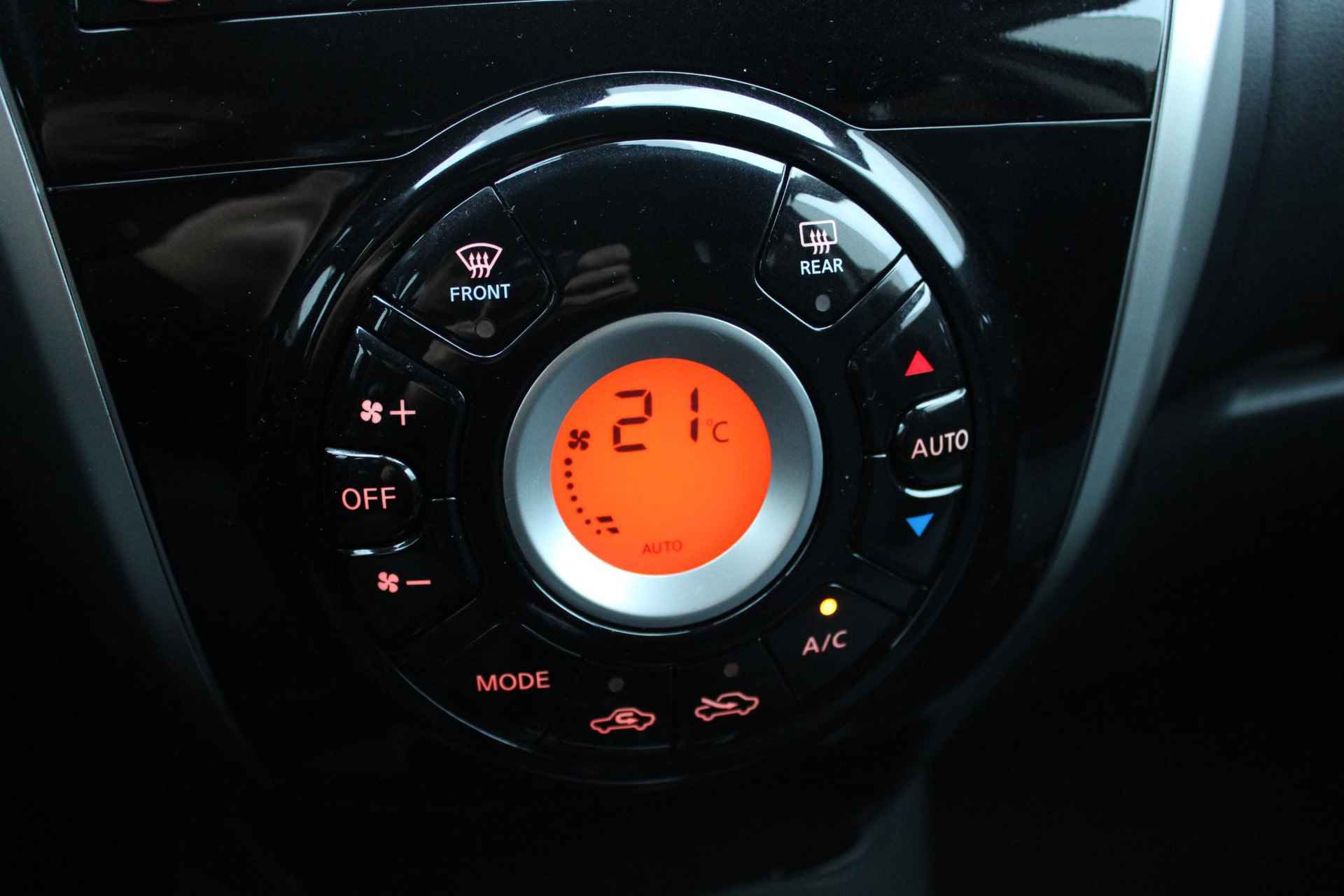 Nissan Note 1.2 N-TEC Achterruitrij camera | Navigatiesysteem | Winterbanden set op stalen velgen - 28/41