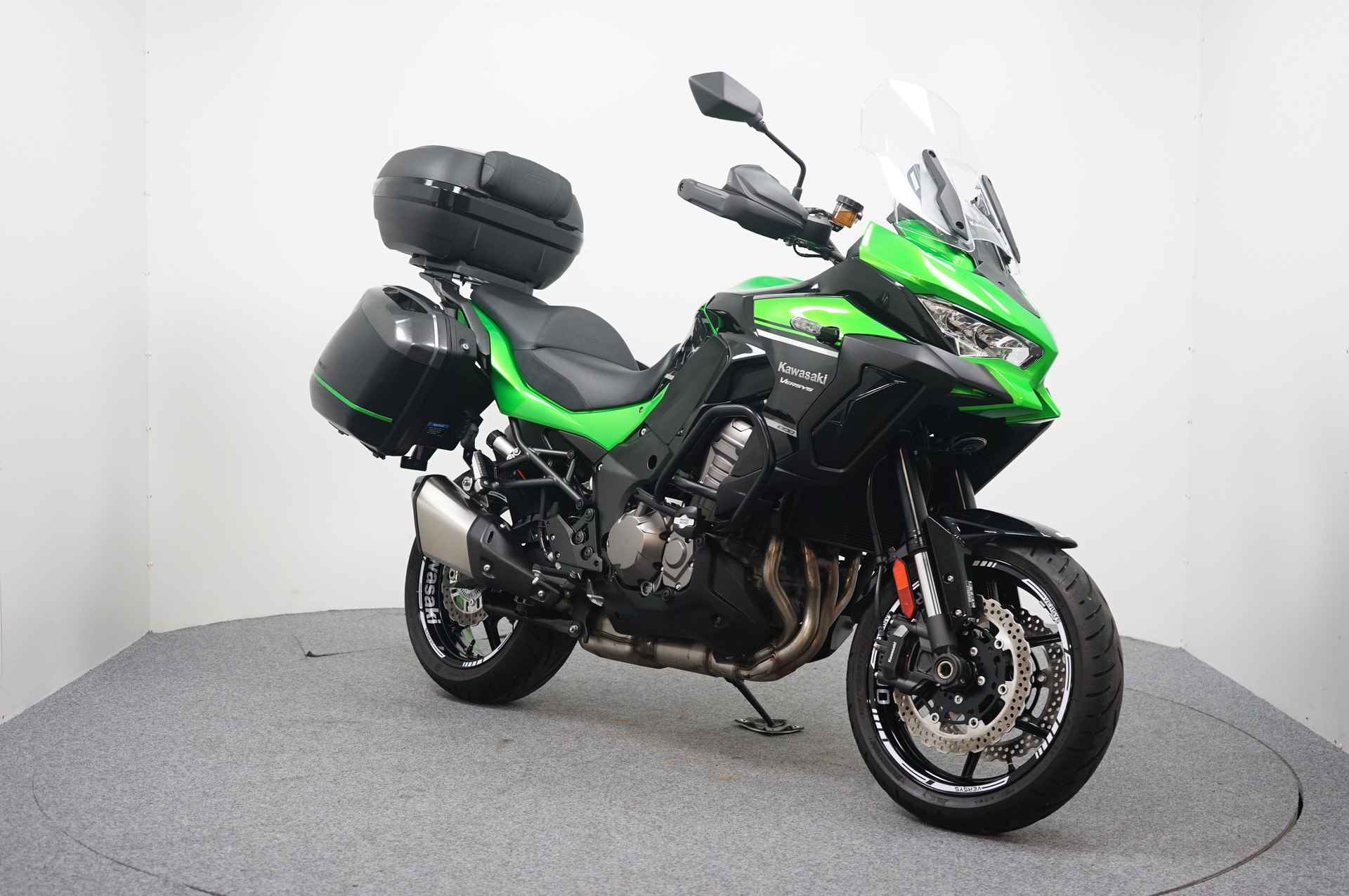 Kawasaki VERSYS 1000 GERESERVEERD TM 22/2 HH - 2/31