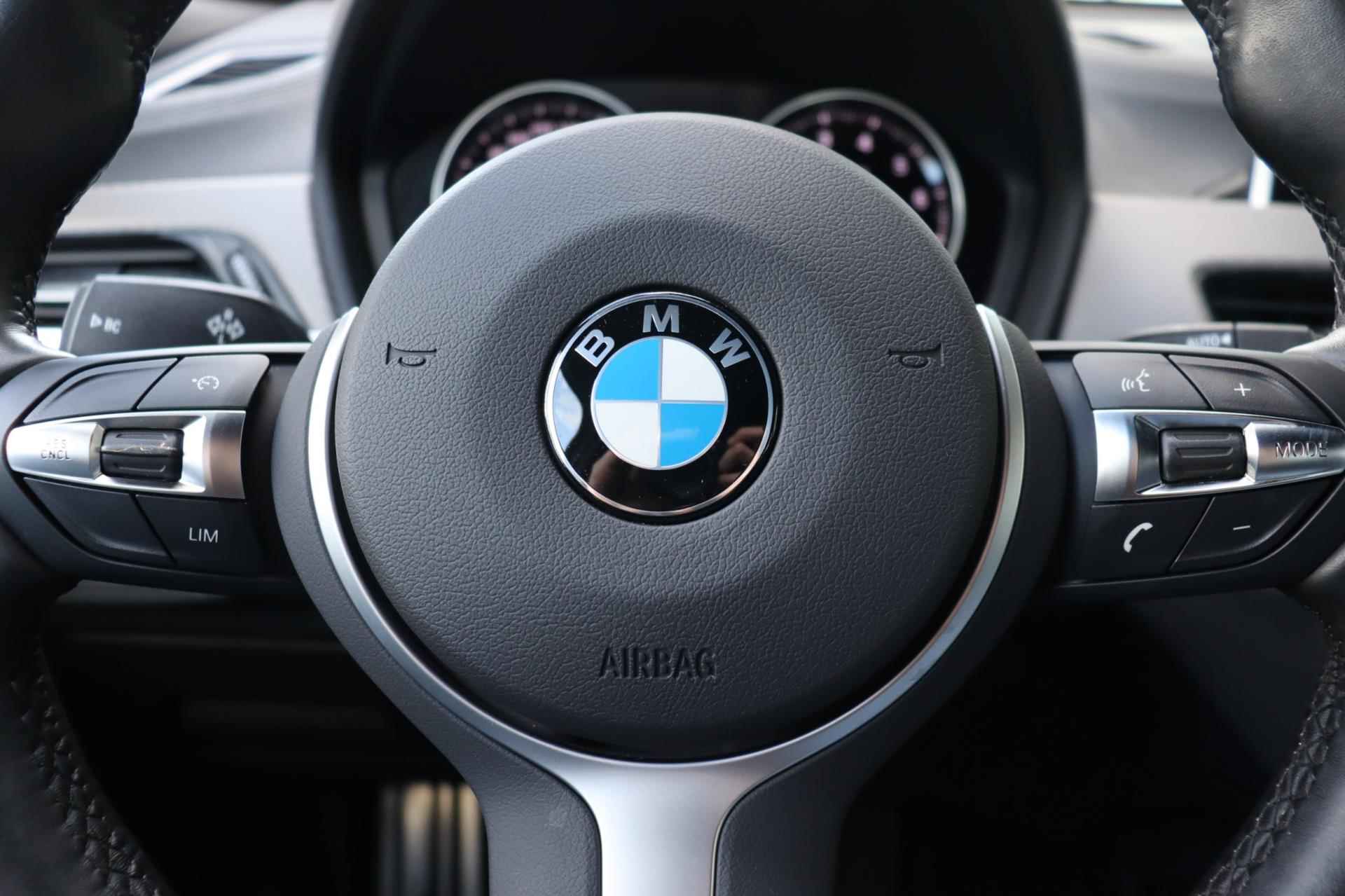 BMW X2 SDrive20i M-sport Executive Edition 1ste eigenaar org. NL-auto - 24/34