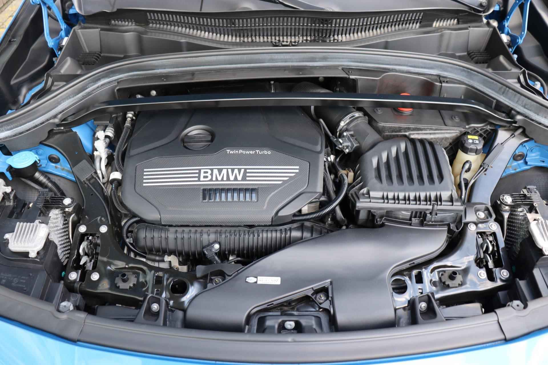 BMW X2 SDrive20i M-sport Executive Edition 1ste eigenaar org. NL-auto - 33/34