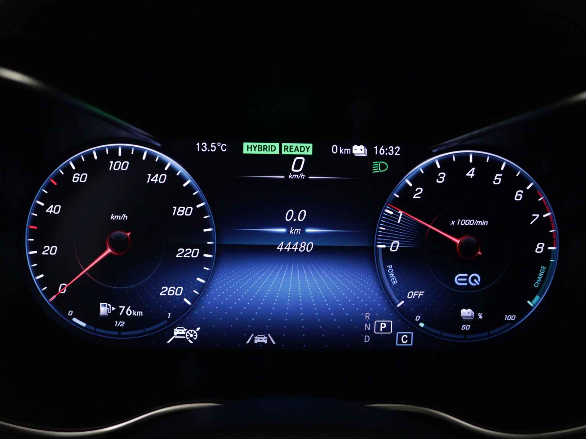 Mercedes-Benz C-Klasse Estate 300 e AMG Nightpakket | Panoramadak | Rijassistentie Pack | 360 gr Camera | Sfeerverlichting | Apple CarPlay | Alarm | Inclusief 24 maanden Mercedes-Benz Certified garantie voor Europa. - 7/46