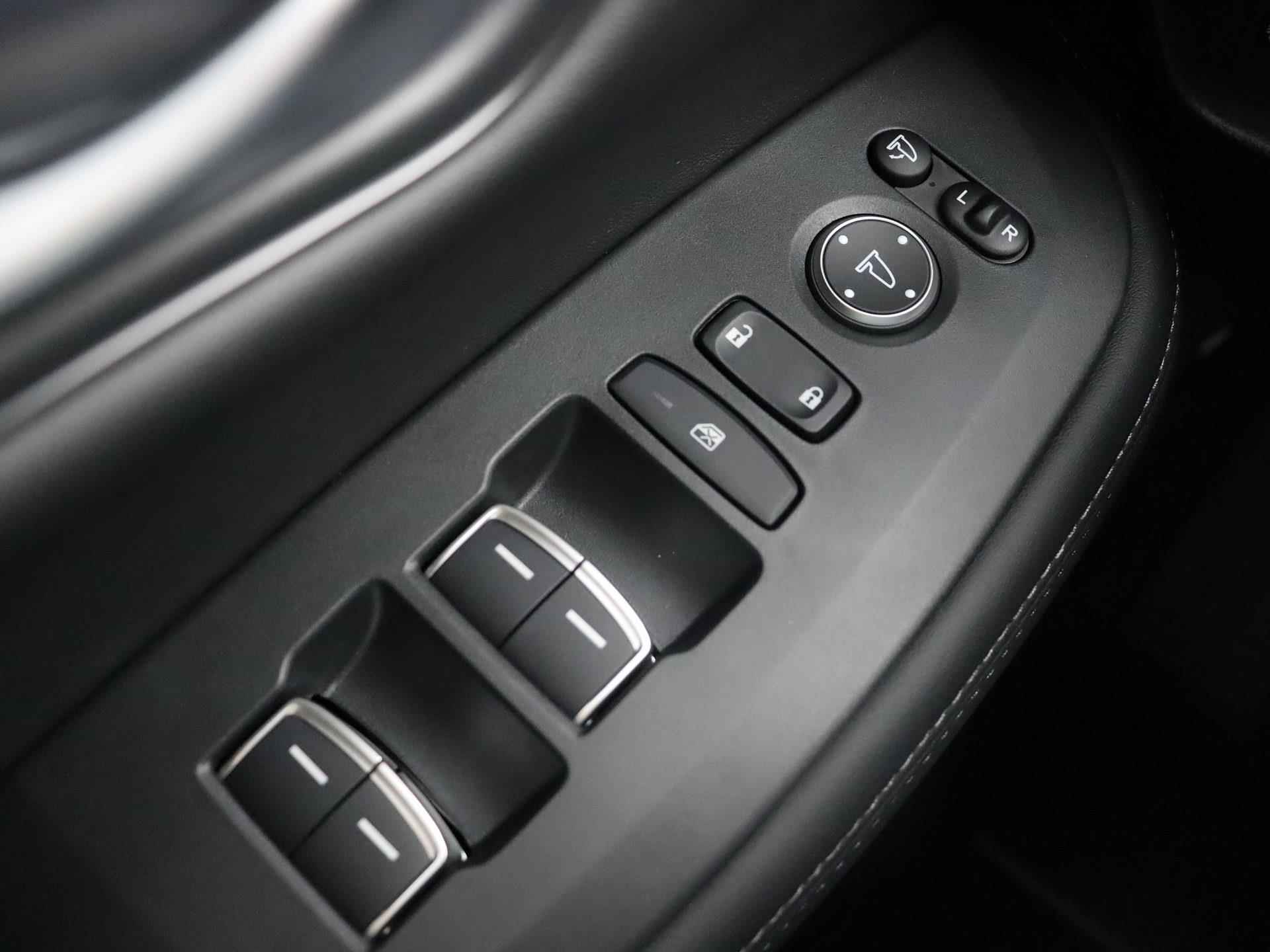 Honda ZR-V 2.0 e:HEV Elegance | Incl. € 2500,- Voorraadactie! | Tot 10 jaar garantie!* | Navigatie | Honda Sensing | Parkeercamera | Parkeersensoren | - 30/33
