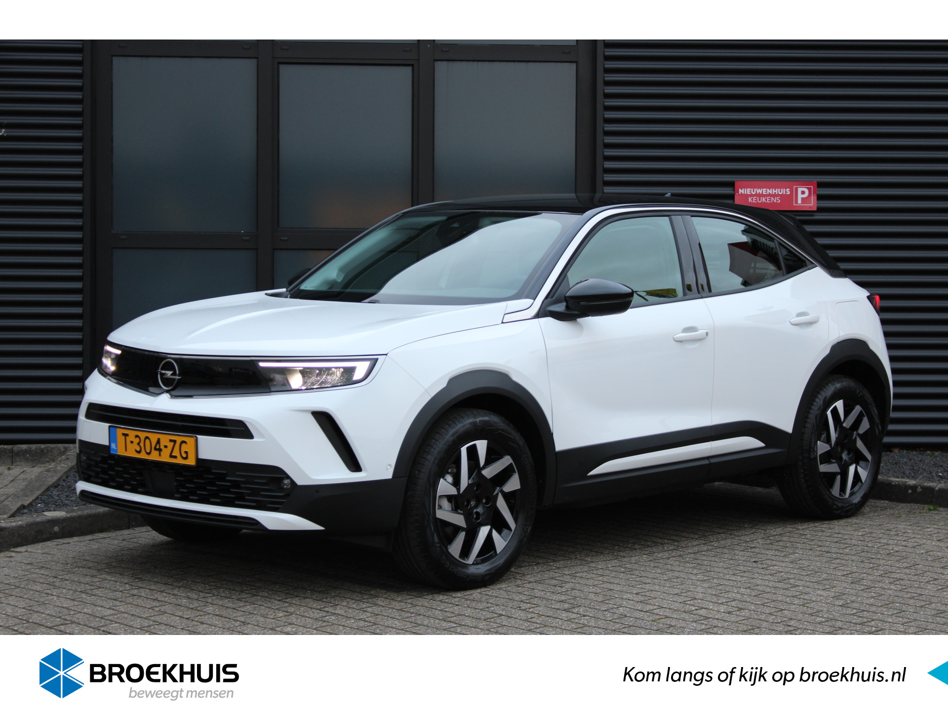 Opel Mokka Electric Level 3 50 kWh / Elegance / Navigatie / Zwart Dak / Camera / 17"LMV / Park Pilot / Cruise Control / Winterpakket '' vraag een vrijblijvende offerte aan '' bij viaBOVAG.nl