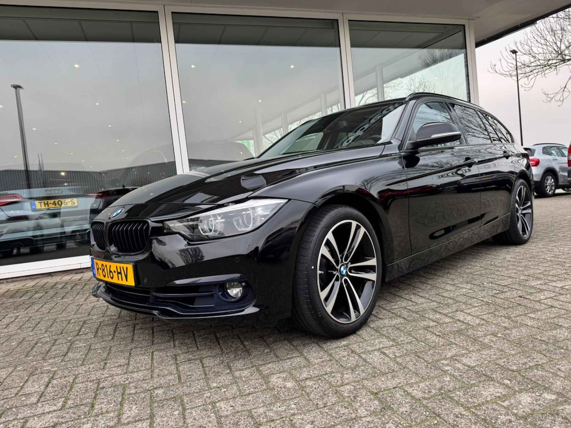 BMW 3-serie 320I EXECUTIVE/PANO/TREKHAAK - 14/32