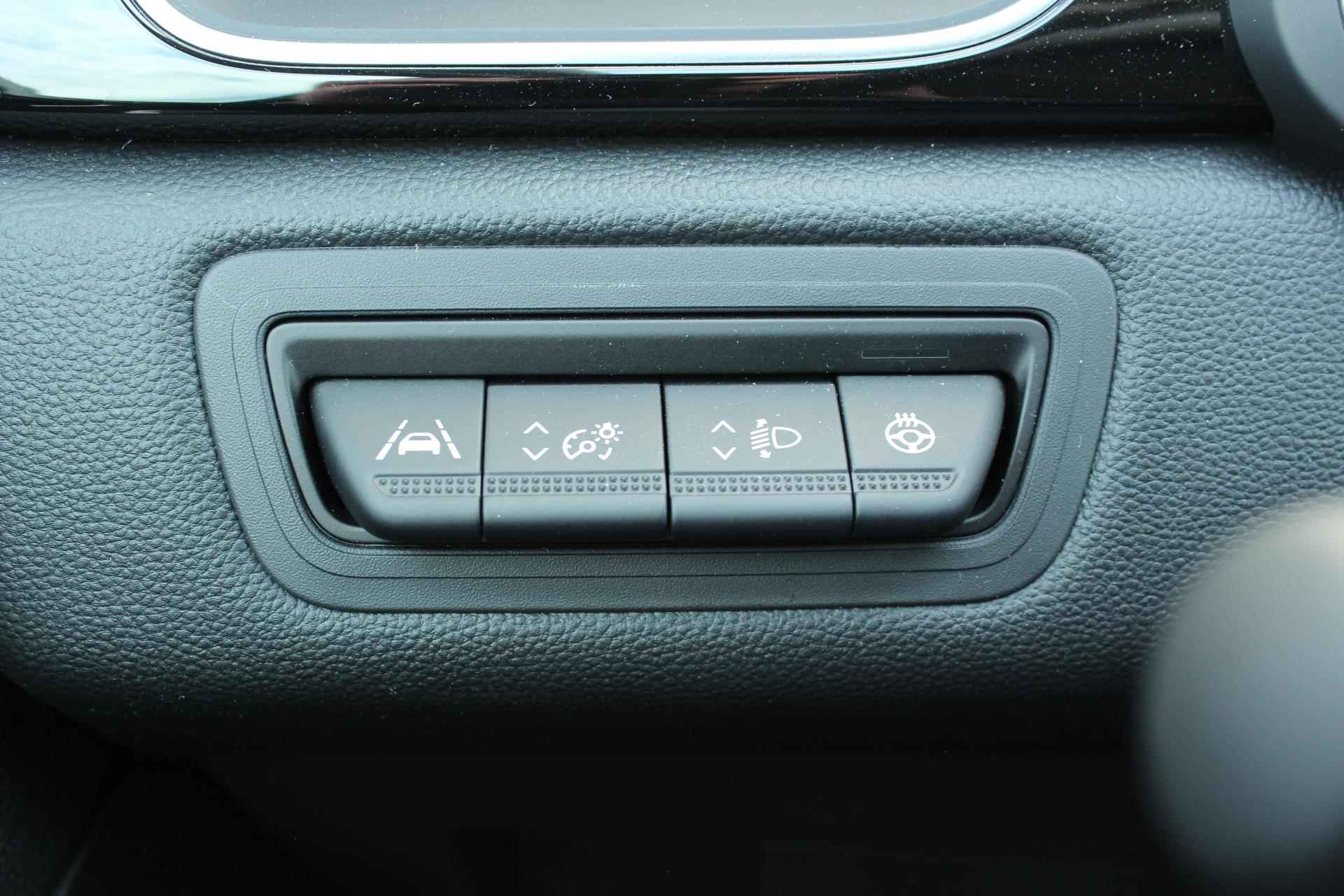 Mitsubishi ASX 1.3 DI-T 7DCT First Edition / Automaat / Wegklapbare Trekhaak 1500 KG / Navigatie / Draadloze Apple CarPlay/Android Auto / Climate Control / Adaptieve Cruise Control / - 30/41