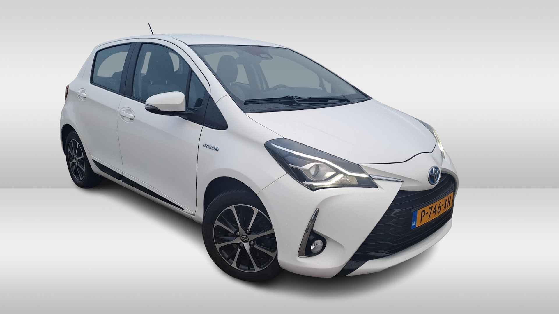 Toyota Yaris 1.5 Hybrid Design | Camera | Clima | 15'' Lichtmetaal | Bluetooth Rijstrooksensor | Led | Cruise - 2/5