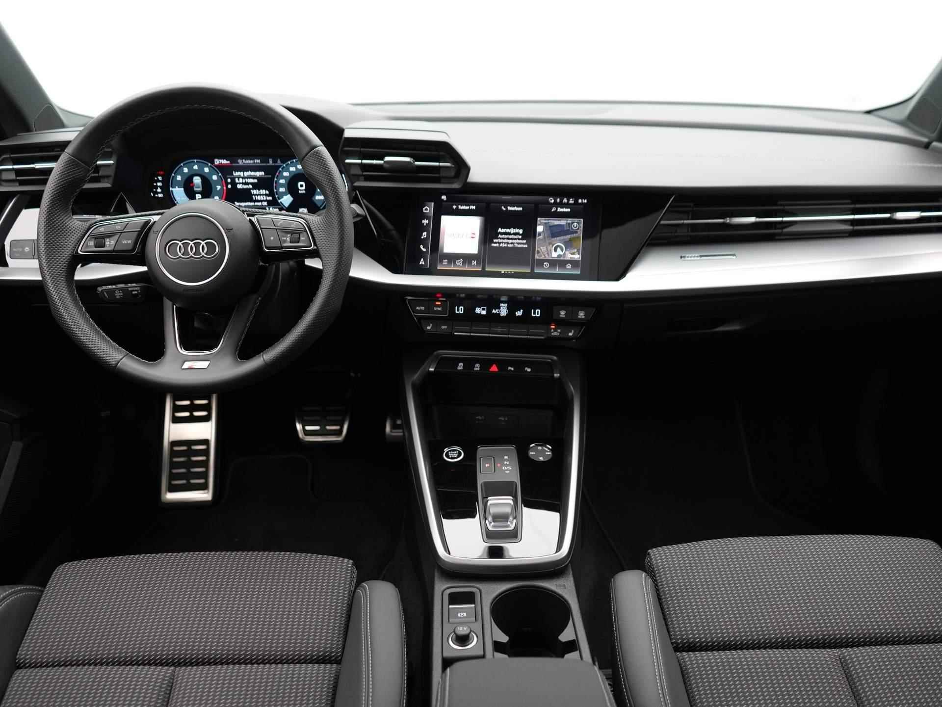 Audi A3 Limousine 35 TFSI S Edition Navi | Clima | S-Line | Panoramadak | LED | Stoelverwarming - 12/44