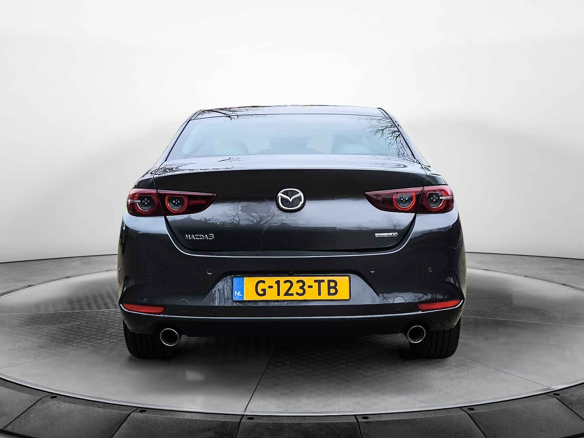 Mazda 3 2.0 e-SkyActiv-X M Hybrid 180 Luxury (180PK), 1e-Eig. Dealer-Onderh. BOVAG-Garantie. NL-Auto. Leer, Navigatie/Apple-Carplay/Android-Auto, Adaptive-Cruisecontrol, Parkeersensoren-V+A, Keyless-Entry/Start, Stoelverwarming, LM.-Velgen-18Inch, Privacy-Glas - 10/41