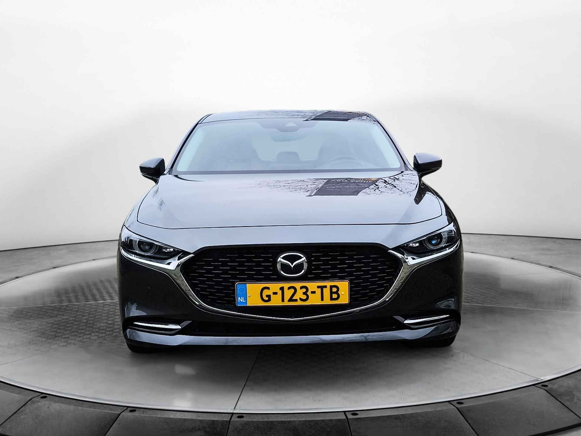 Mazda 3 2.0 e-SkyActiv-X M Hybrid 180 Luxury (180PK), 1e-Eig. Dealer-Onderh. BOVAG-Garantie. NL-Auto. Leer, Navigatie/Apple-Carplay/Android-Auto, Adaptive-Cruisecontrol, Parkeersensoren-V+A, Keyless-Entry/Start, Stoelverwarming, LM.-Velgen-18Inch, Privacy-Glas - 12/41