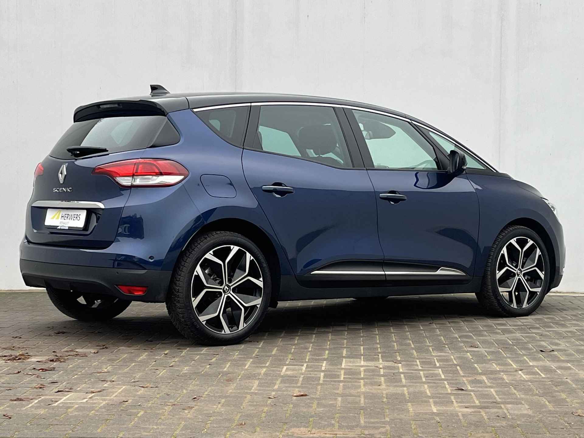 Renault Scénic 1.3 TCe 140PK EDC Automaat Intens / 1.500KG Trekgewicht / Stoelmassage / Dodehoekdetectie / Allseasonbanden / Stoelverwarming / Navigatie - 3/54