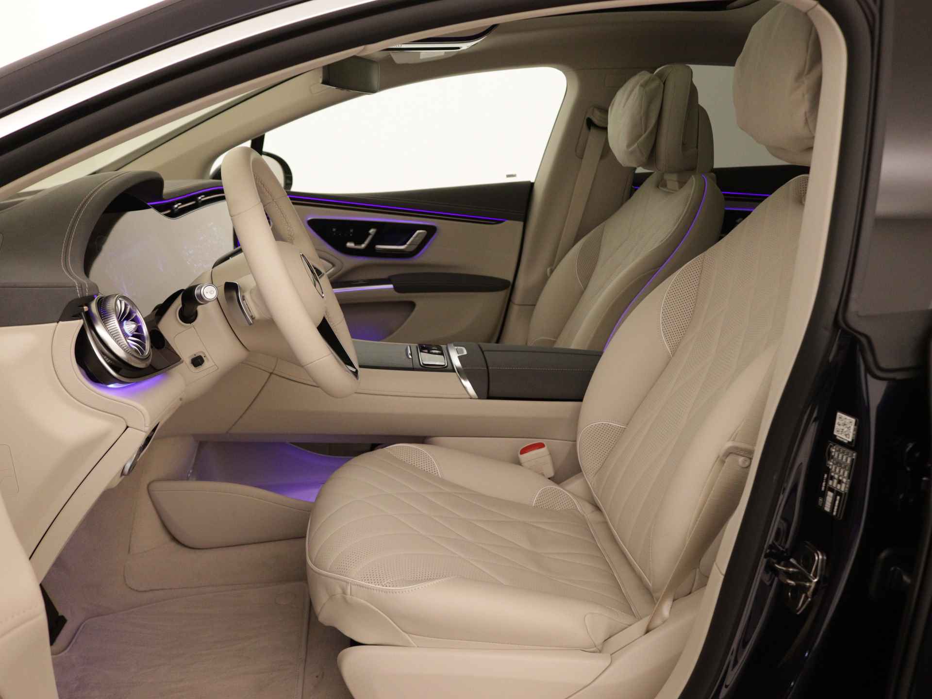Mercedes-Benz EQS 580 4MATIC AMG Line 108 kWh | Garagedeuropener | Akoestiekcomfort pakket | Achterasbesturing tot 10° |  EASY PACK achterklep | Draadloos oplaadsysteem voor Smartphone | Memory pakket | KEYLESS GO-comfortpakket | USB pakket Plus | - 16/37