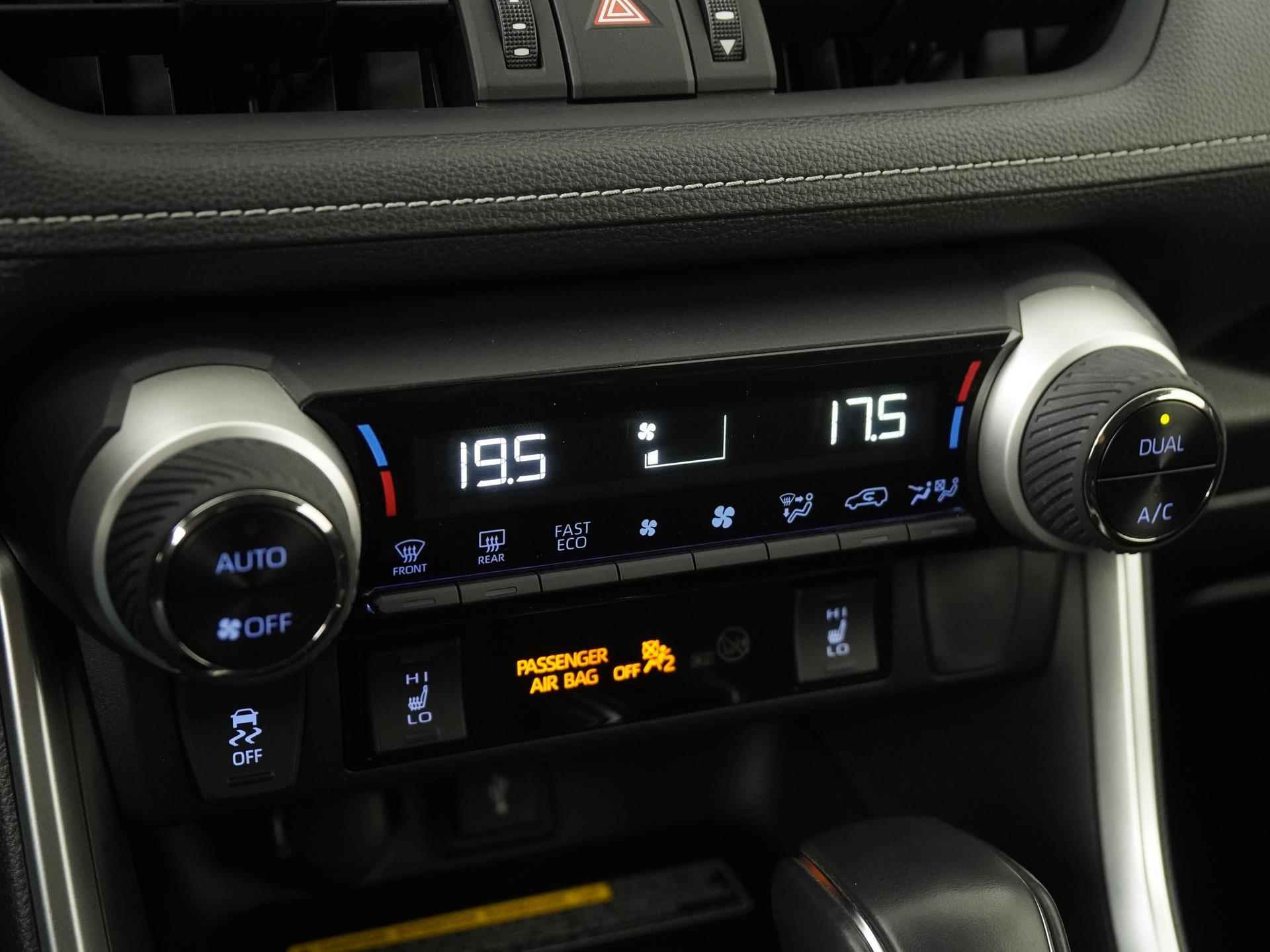 Toyota RAV4 2.5 Hybrid Style | Leder | Camera | Elek klep | Blind spot |  Zondag Open! - 10/40