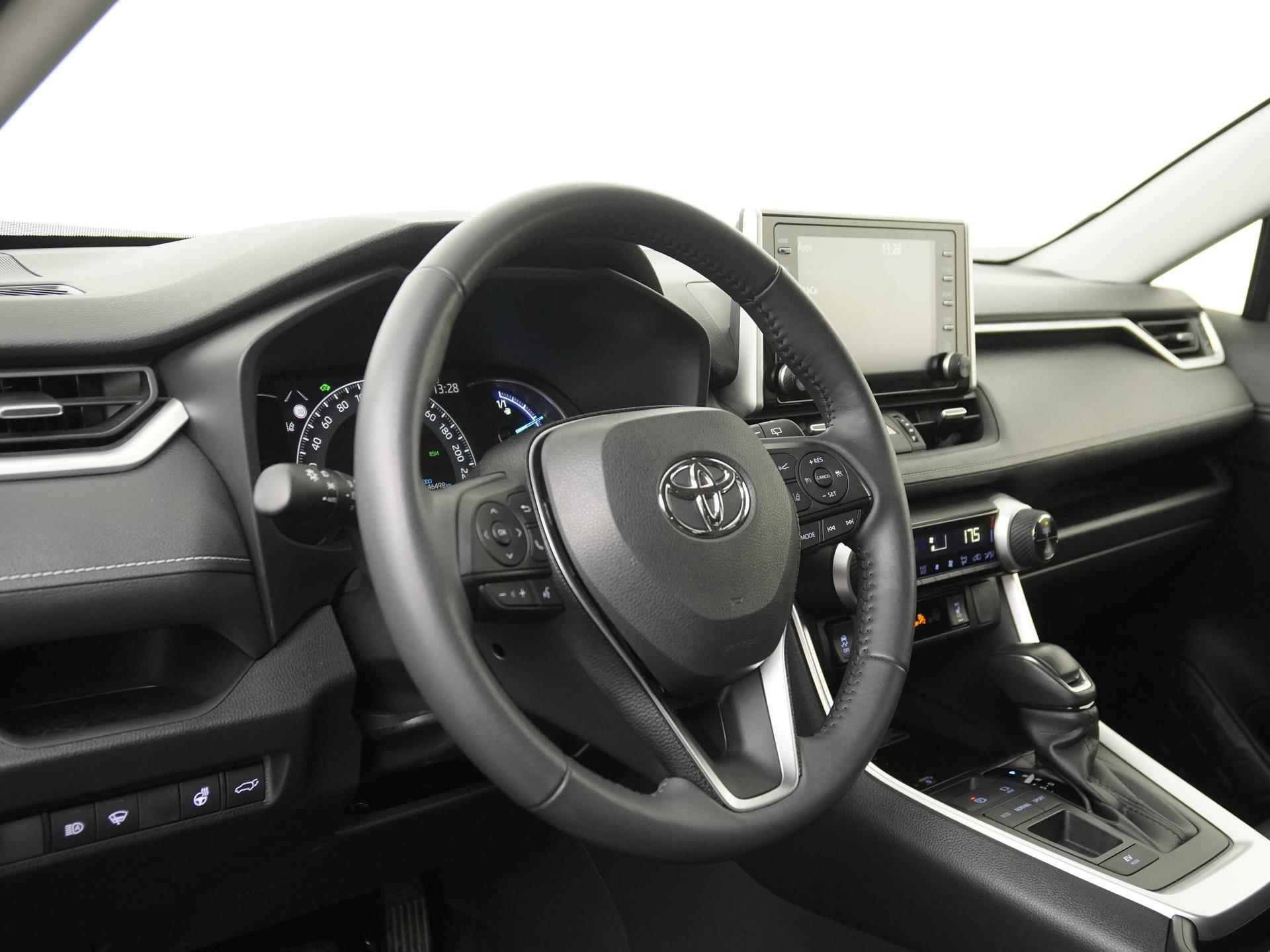 Toyota RAV4 2.5 Hybrid Style | Leder | Camera | Elek klep | Blind spot |  Zondag Open! - 31/37